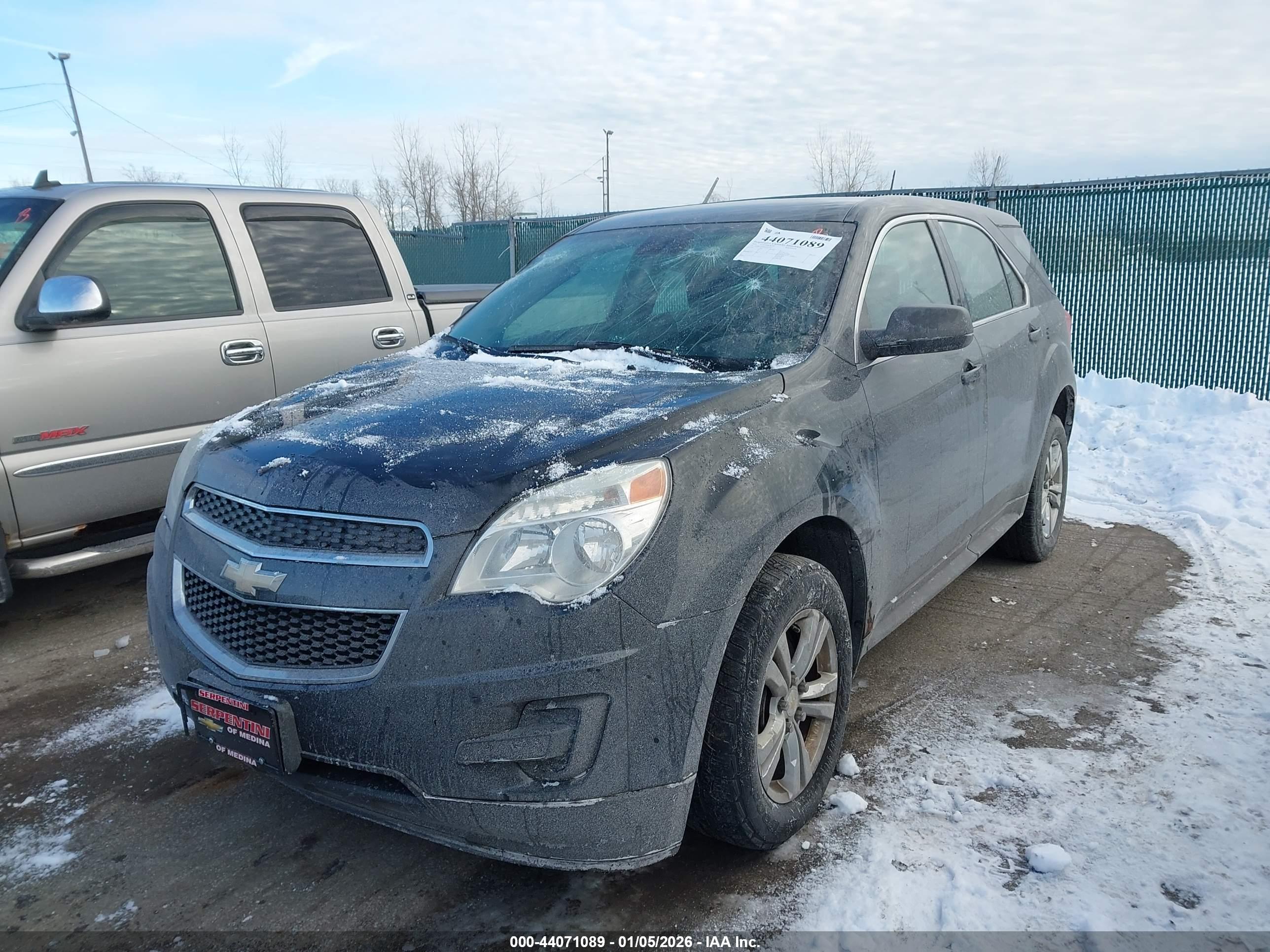 CHEVROLET EQUINOX image 2