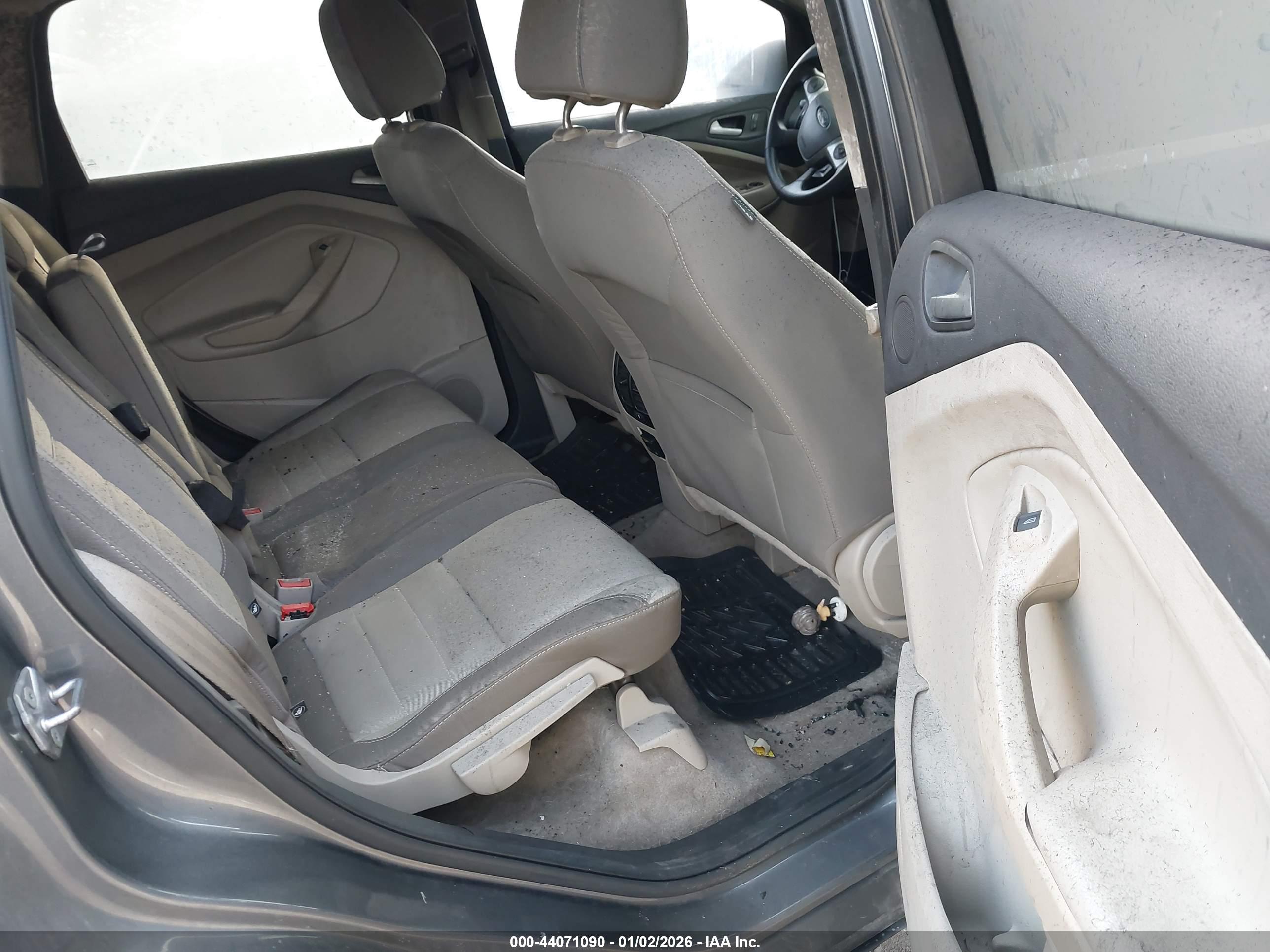 FORD ESCAPE image 8