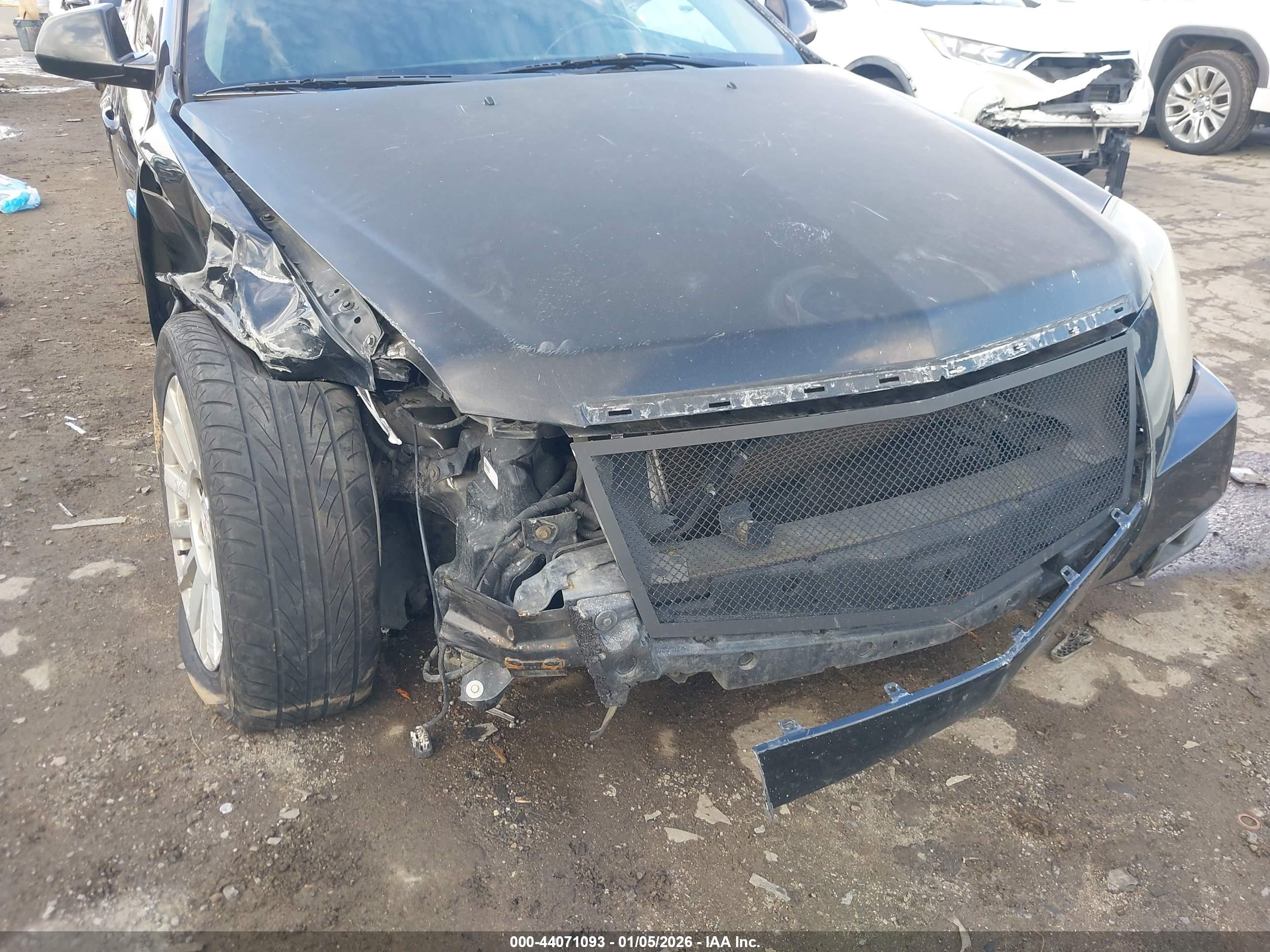 CADILLAC CTS image 6