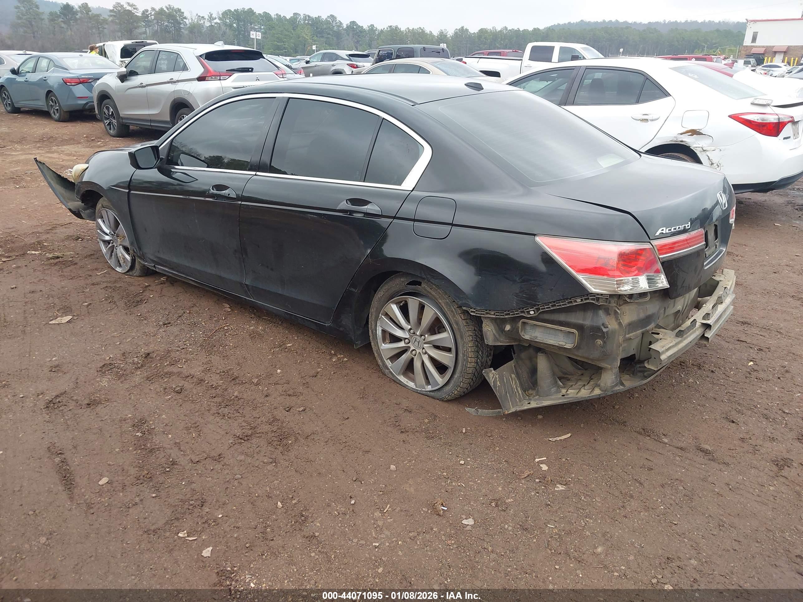HONDA ACCORD image 3