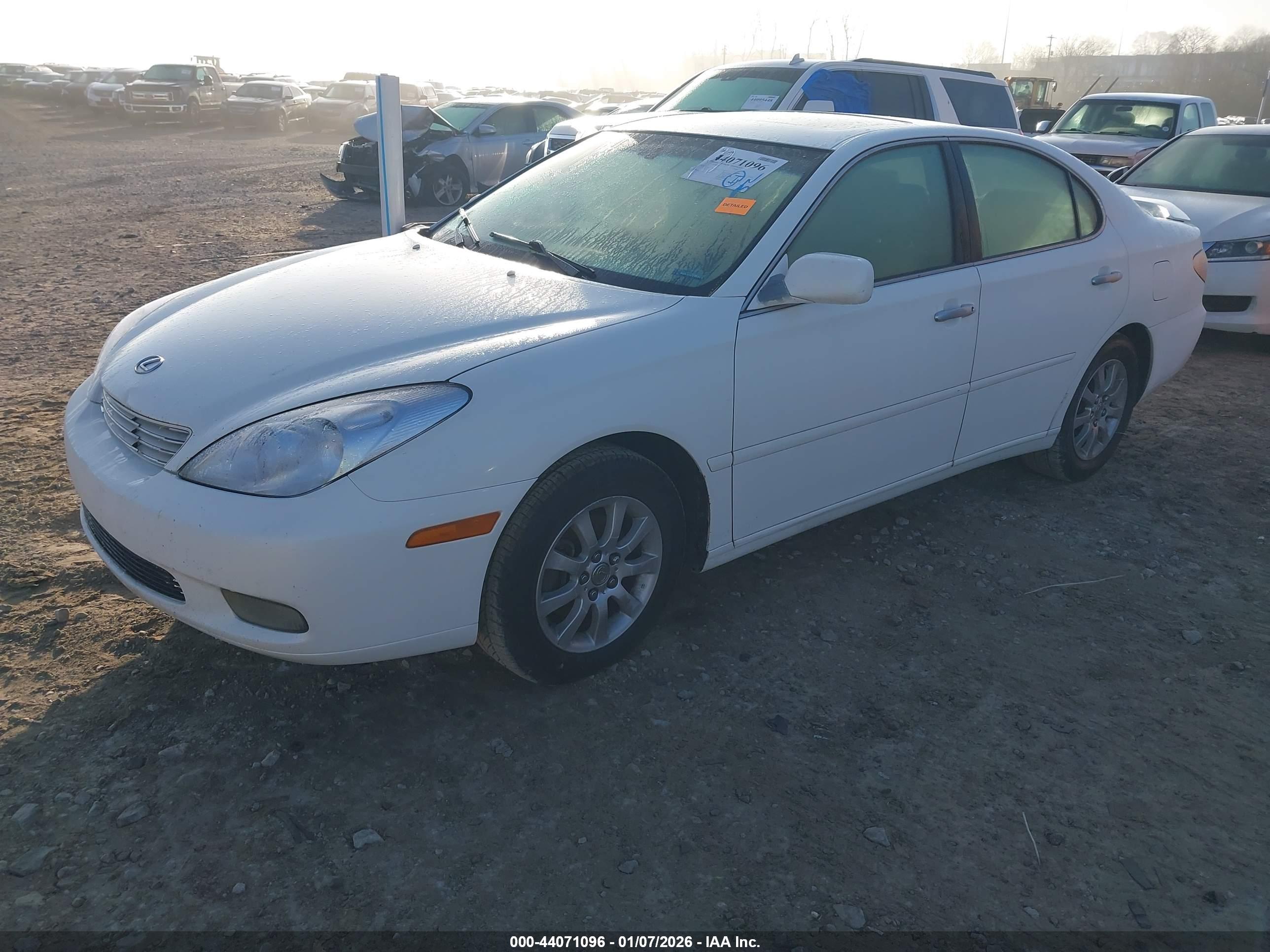 LEXUS ES image 2