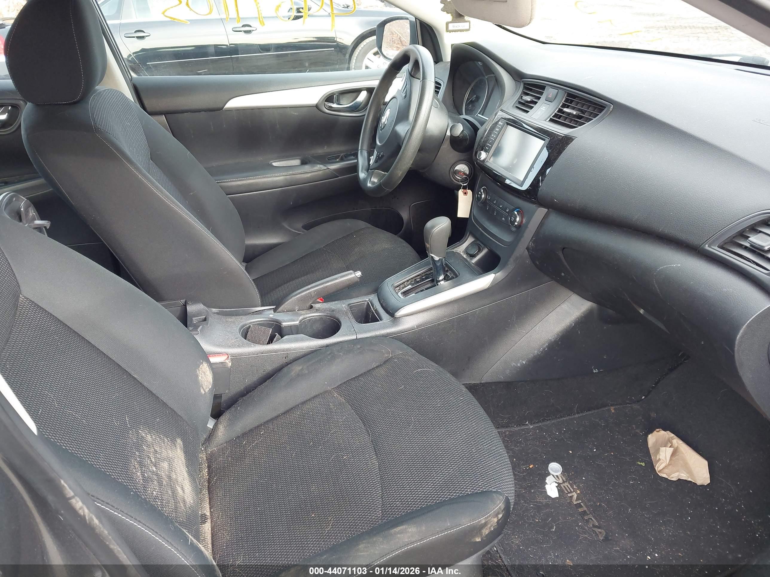 NISSAN SENTRA image 5