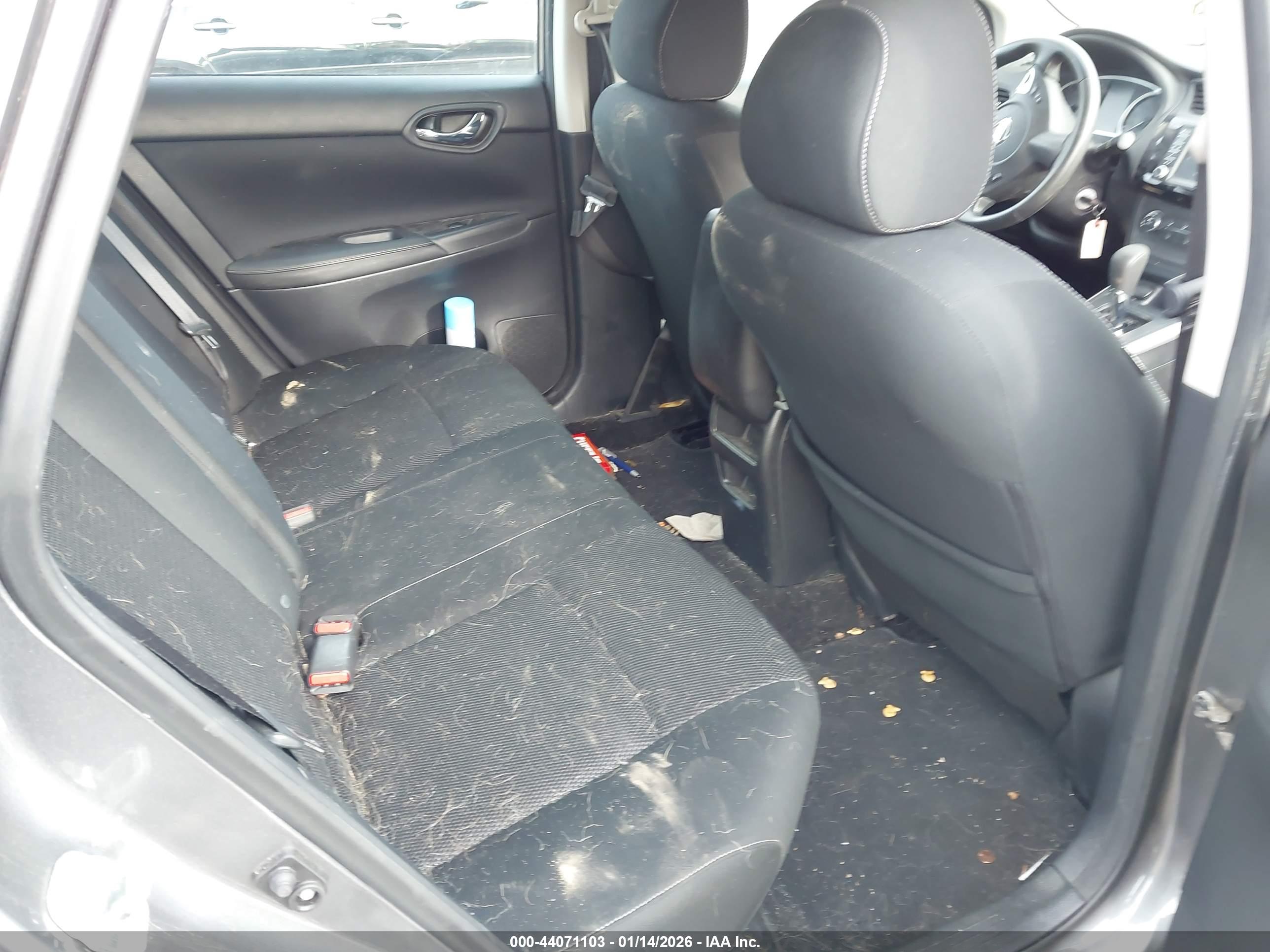 NISSAN SENTRA image 8