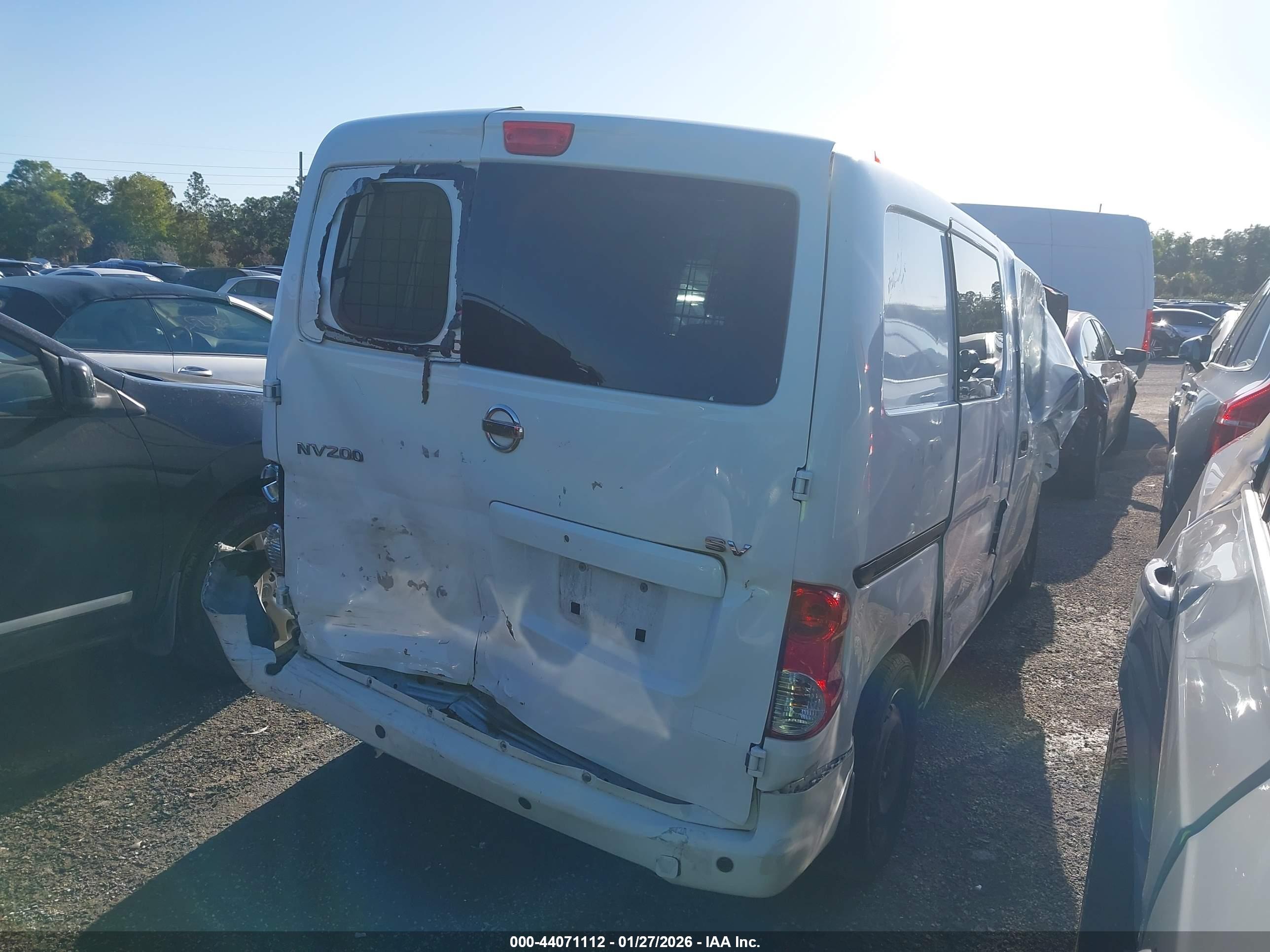 NISSAN NV200 image 4