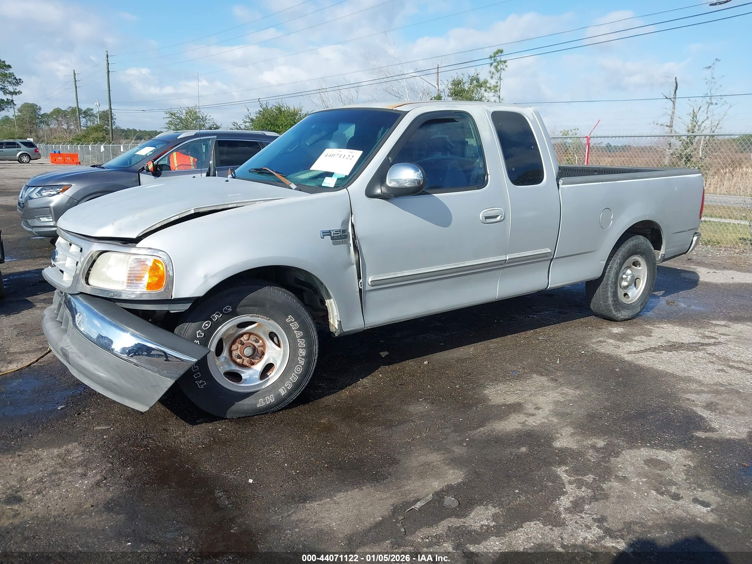 FORD F-150 image 2