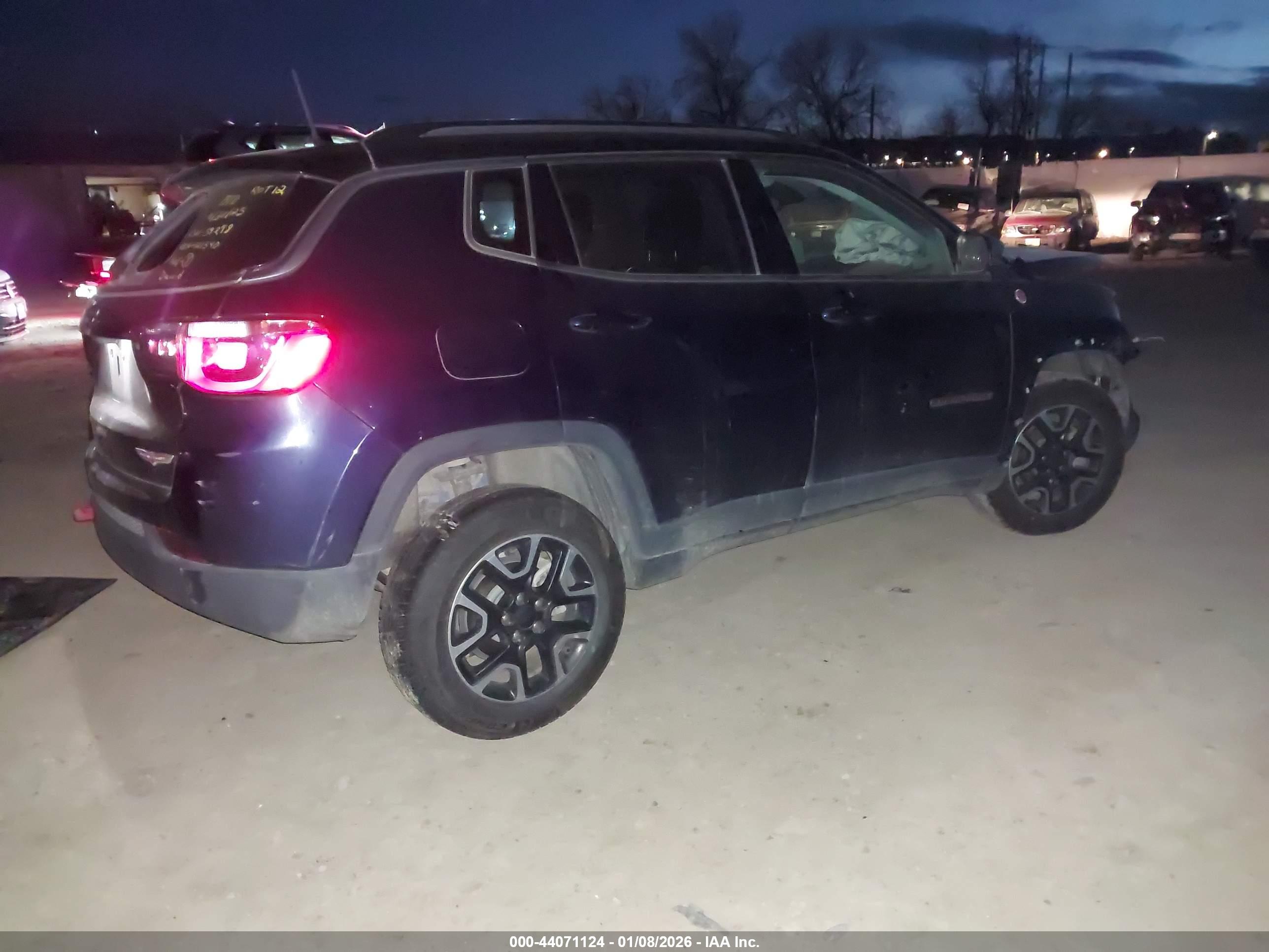 JEEP COMPASS image 4