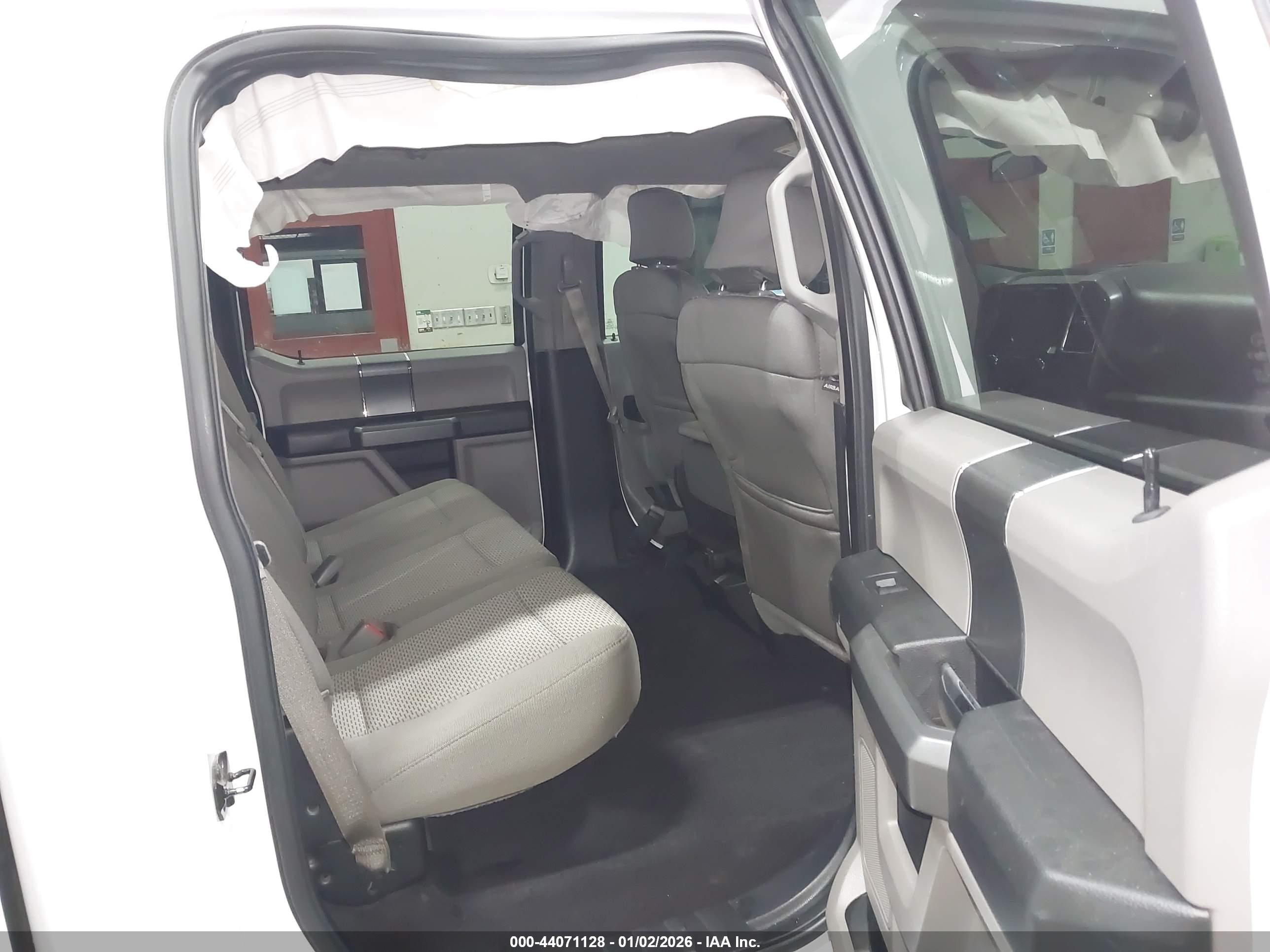 FORD F-150 image 8
