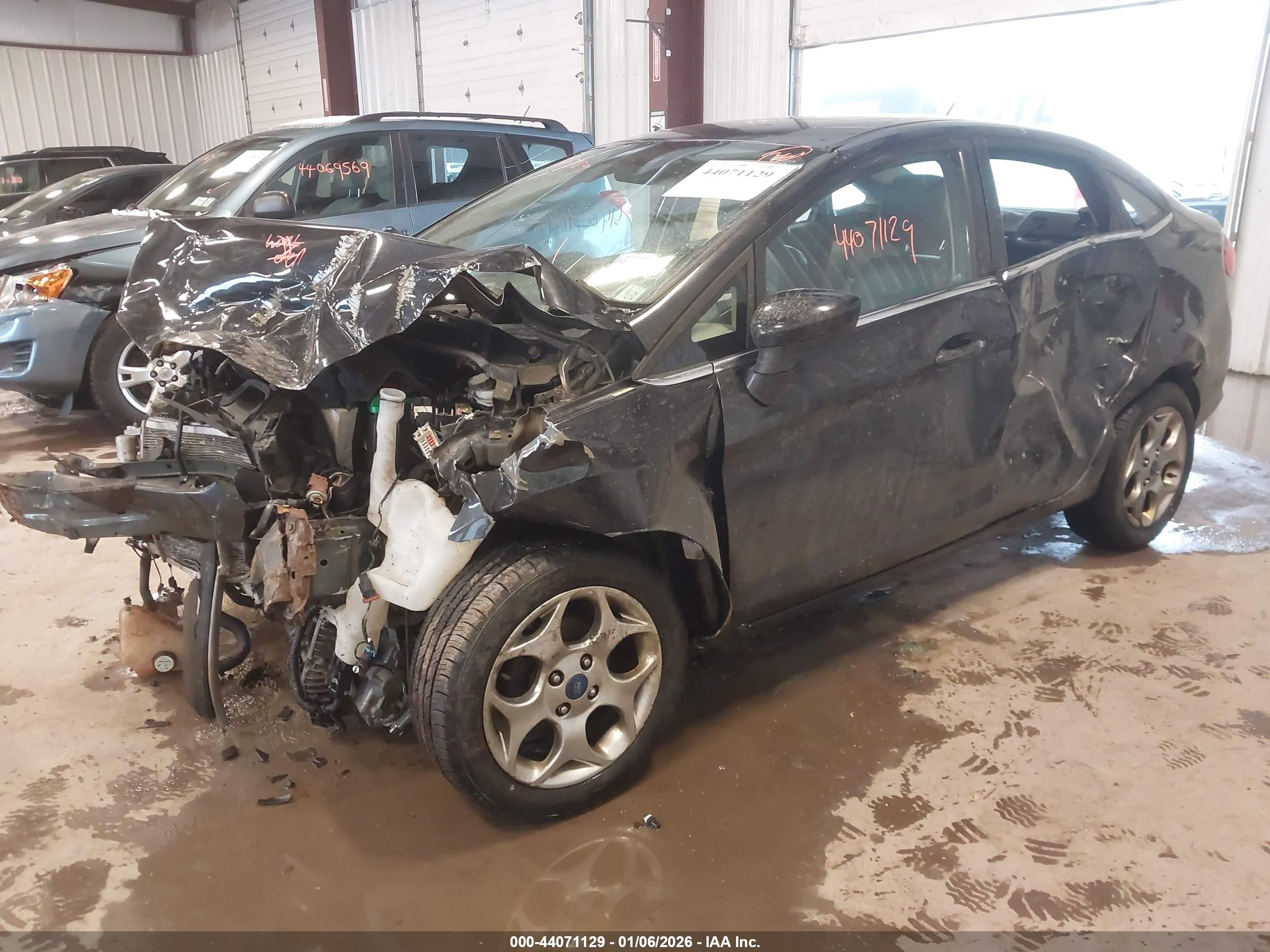 FORD FIESTA image 2