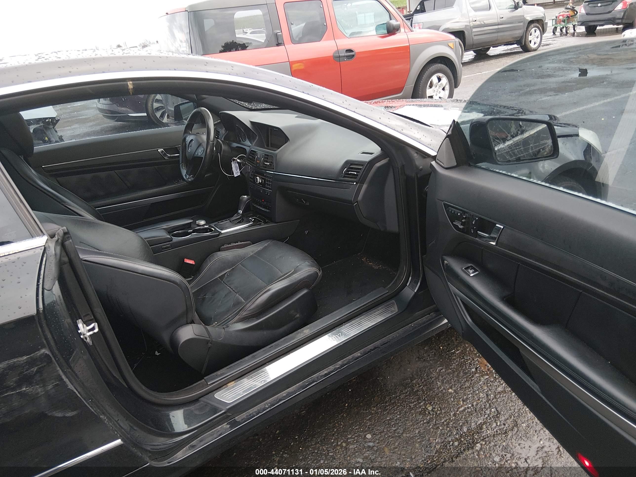 MERCEDES-BENZ E image 5