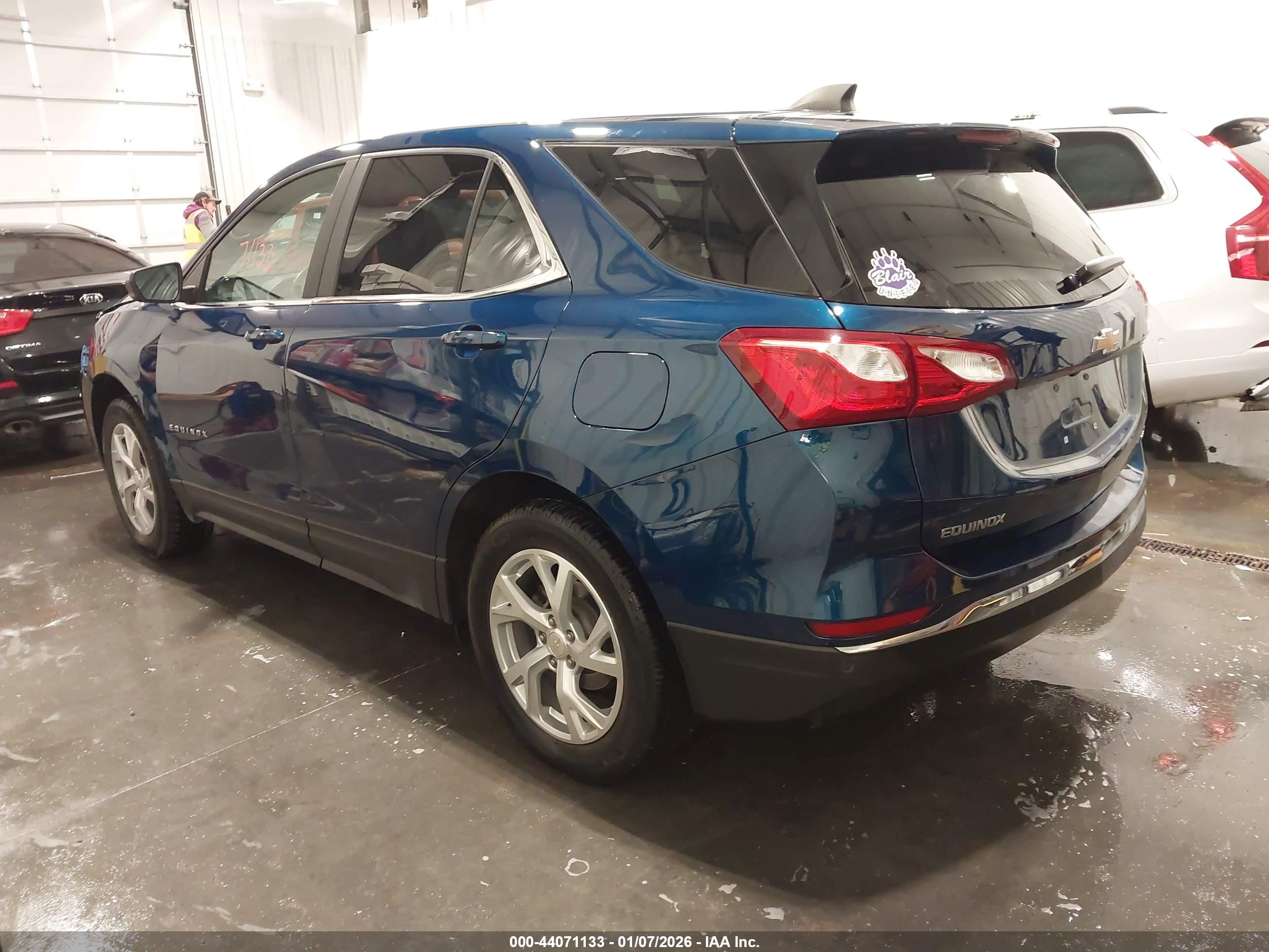 CHEVROLET EQUINOX image 3
