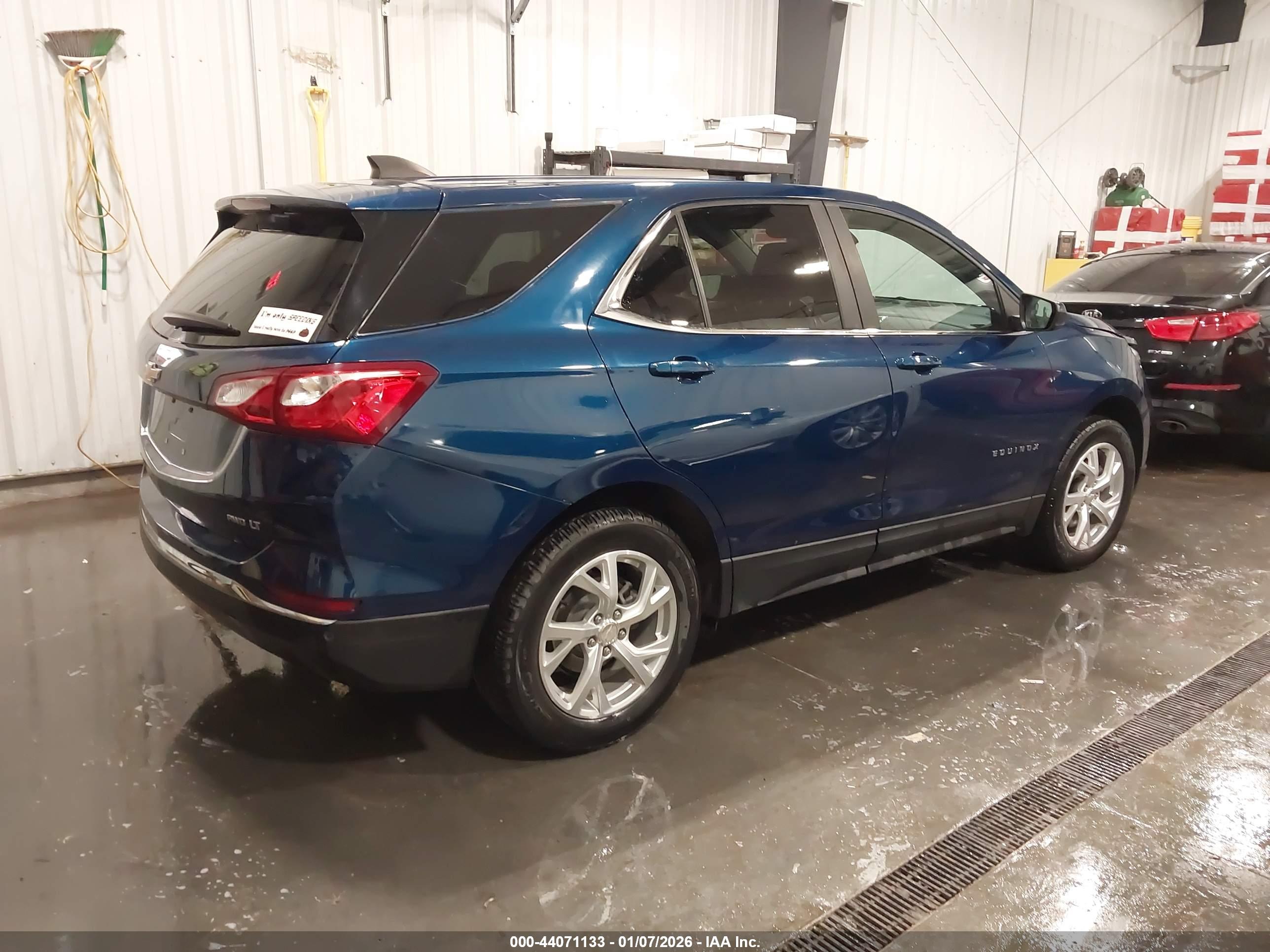 CHEVROLET EQUINOX image 4