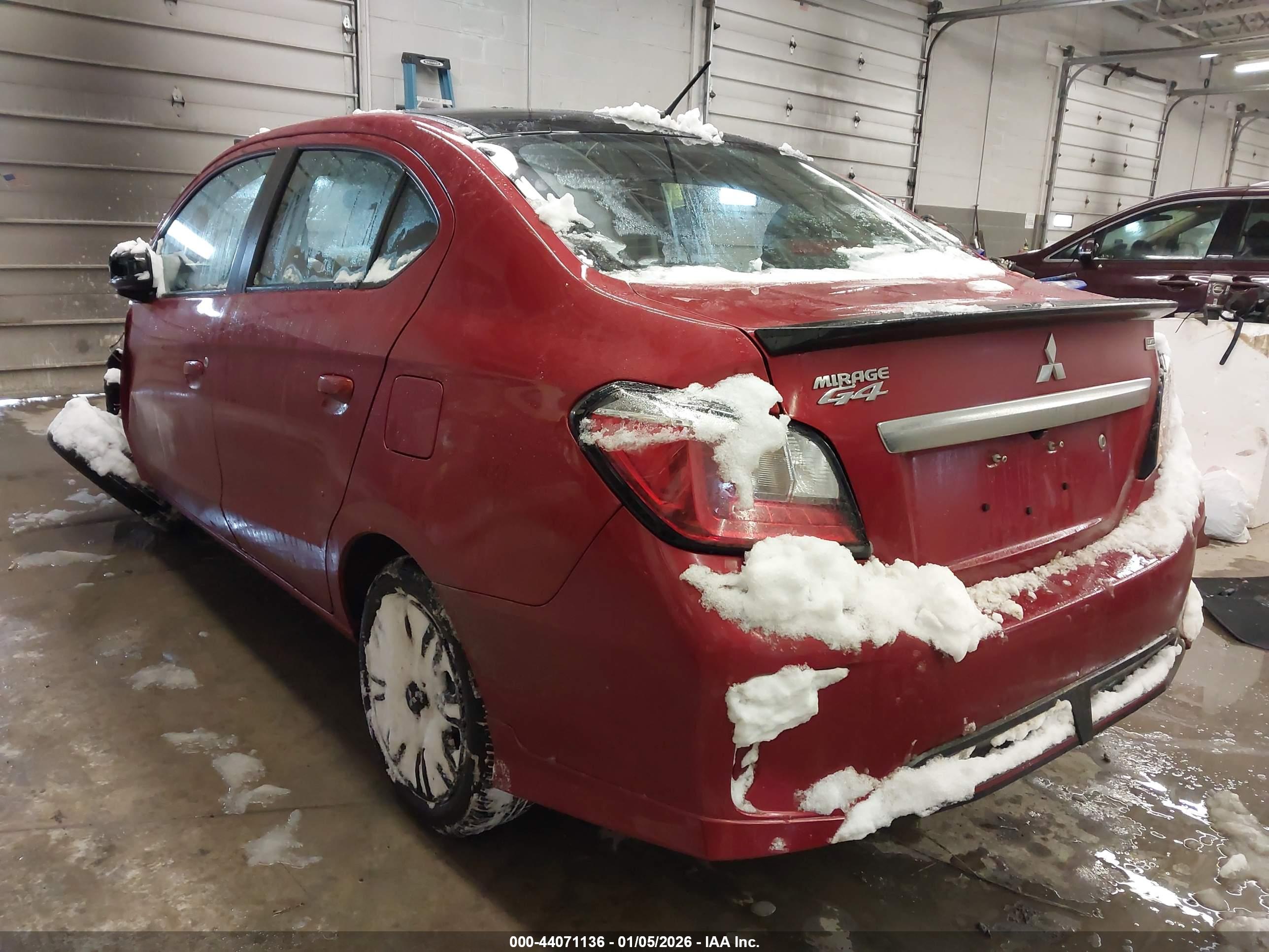 MITSUBISHI MIRAGE image 3