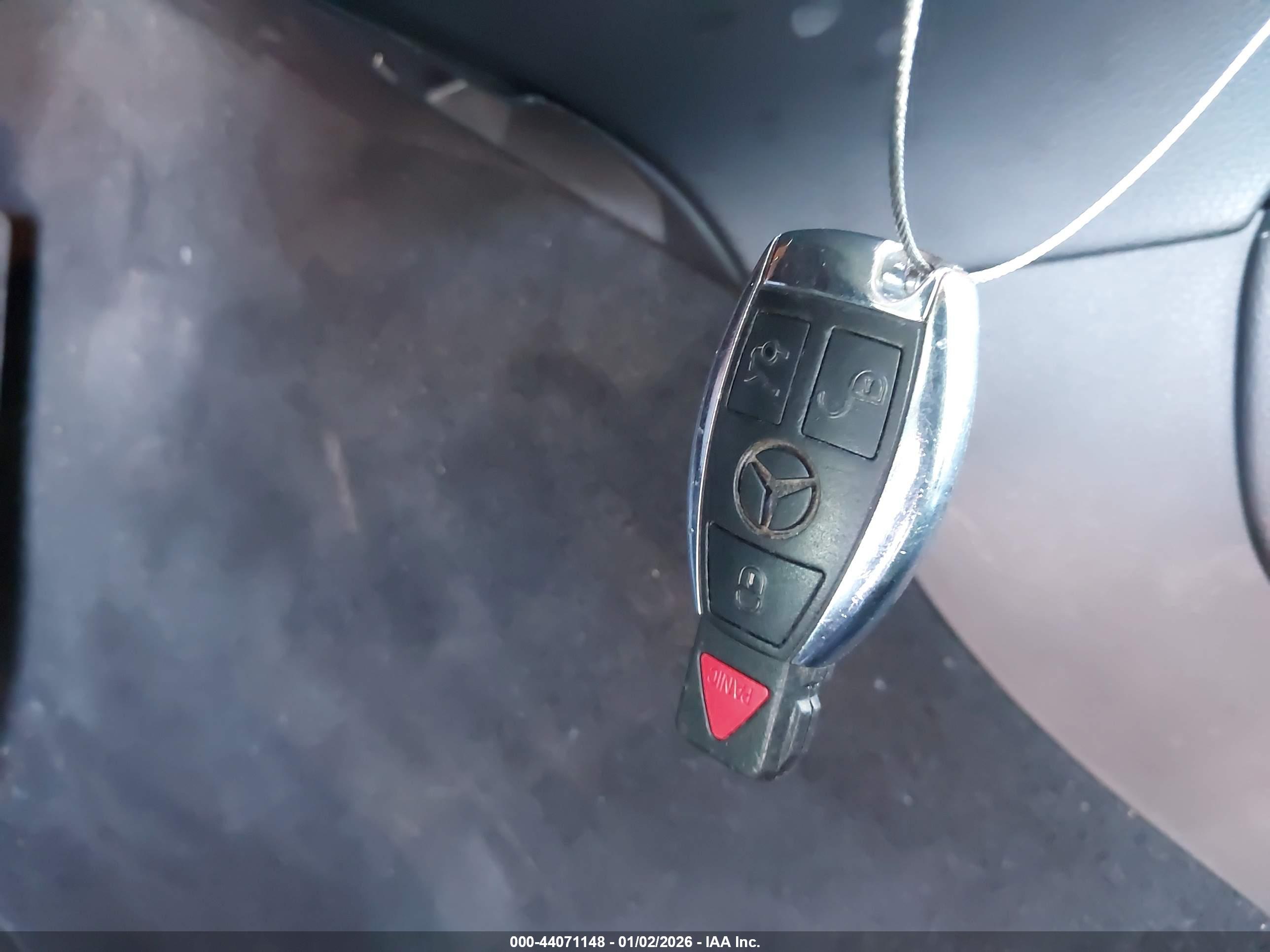 MERCEDES-BENZ GLC image 11