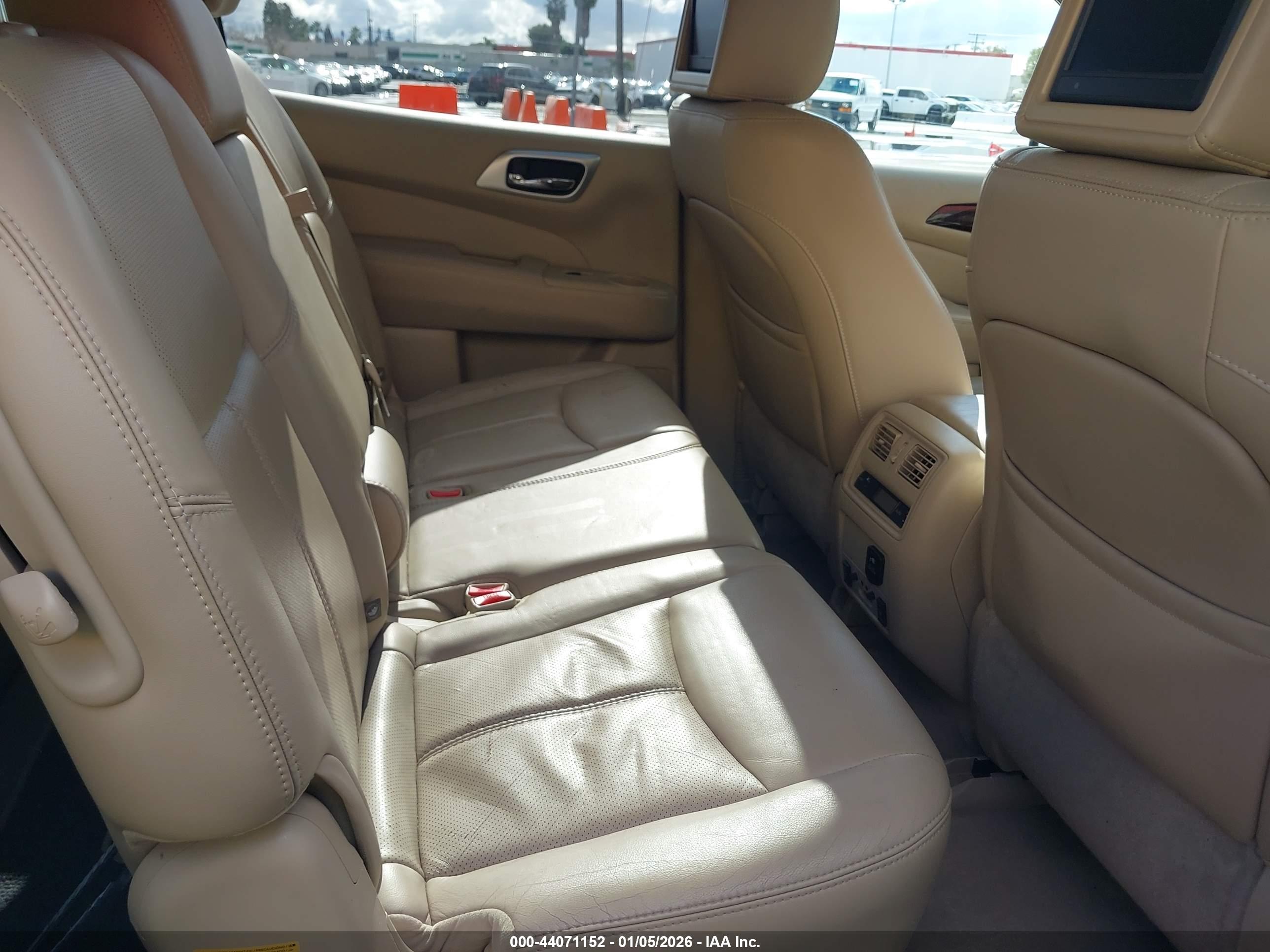 NISSAN PATHFINDER image 8