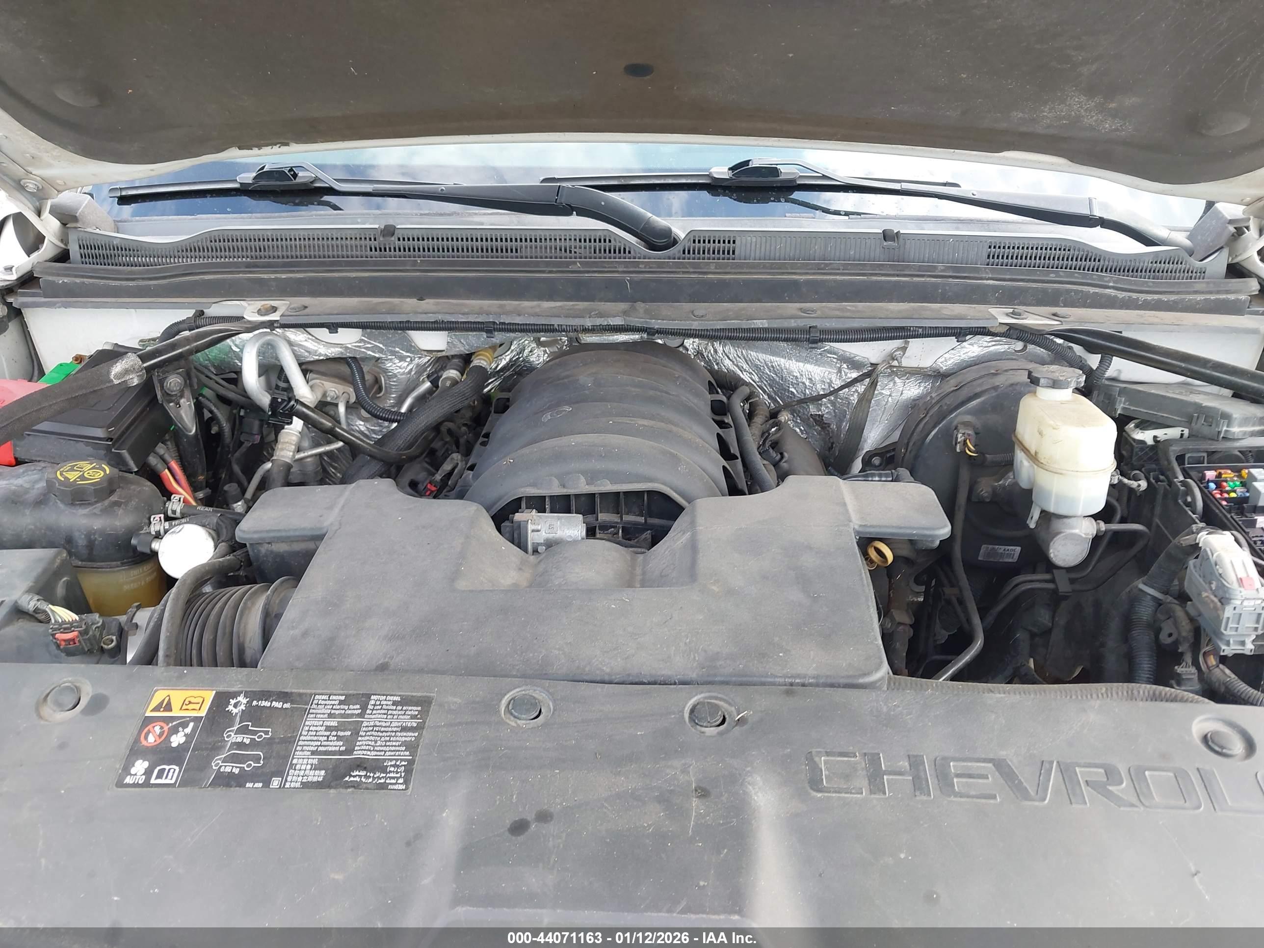 CHEVROLET TAHOE image 10