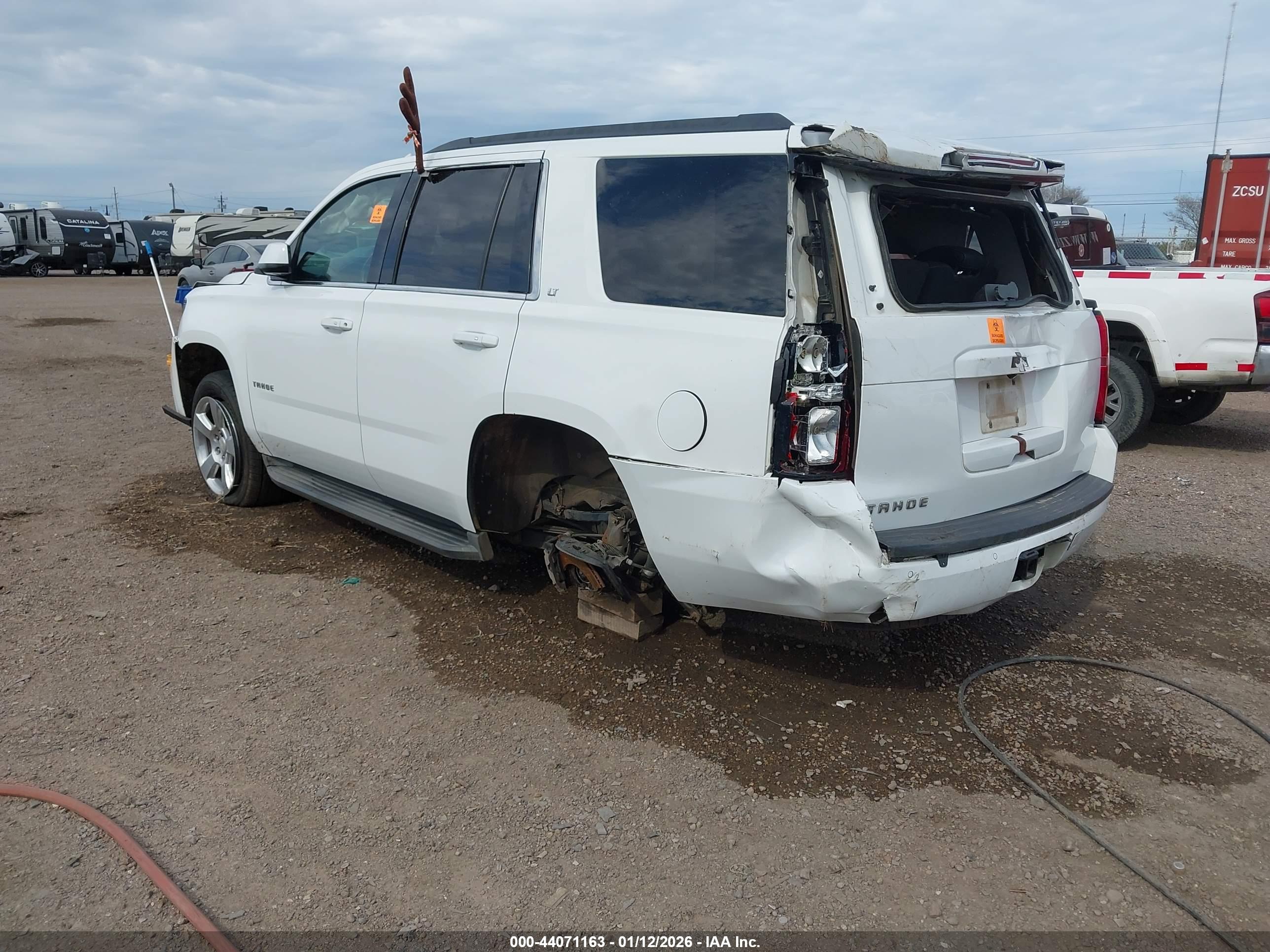 CHEVROLET TAHOE image 3