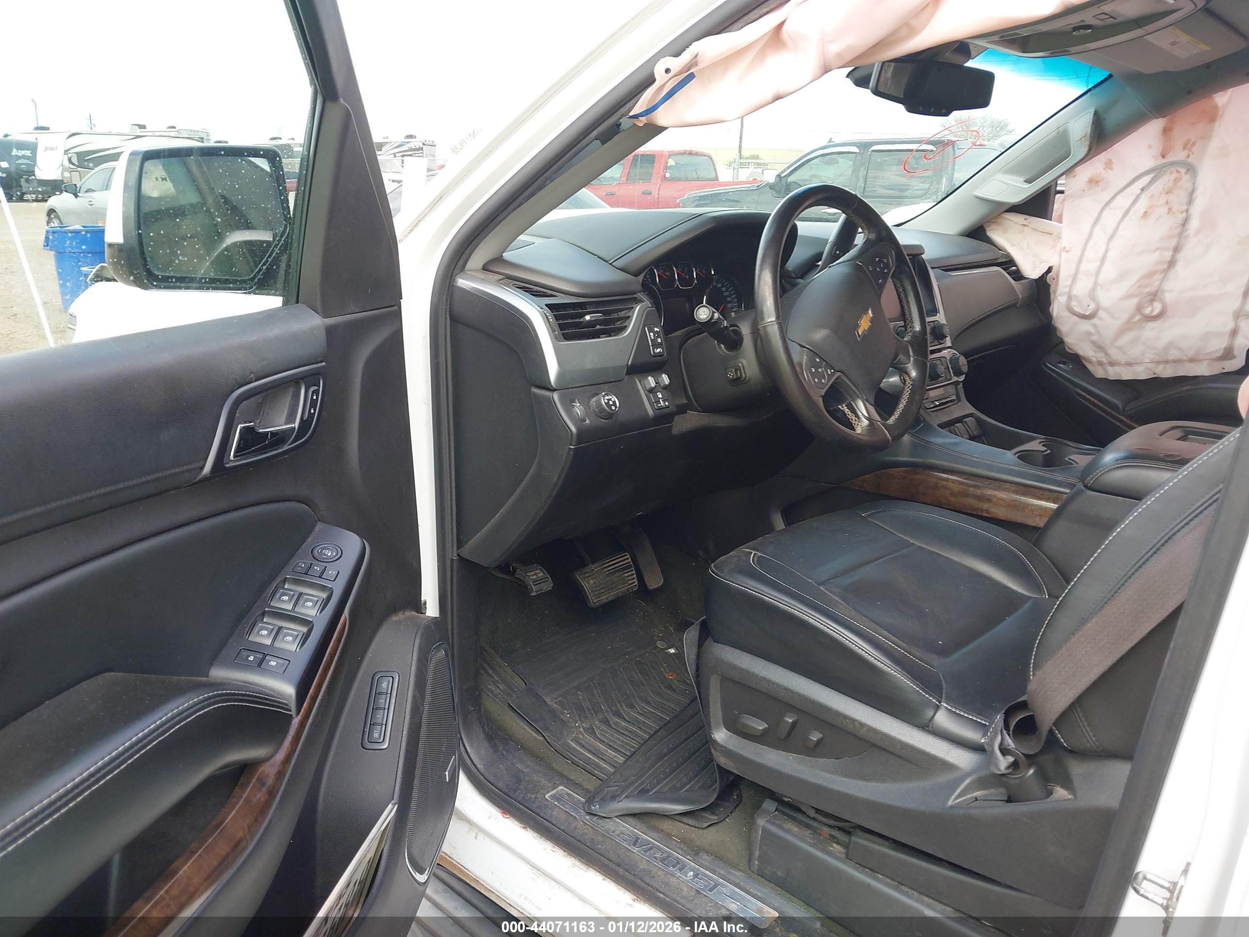 CHEVROLET TAHOE image 5