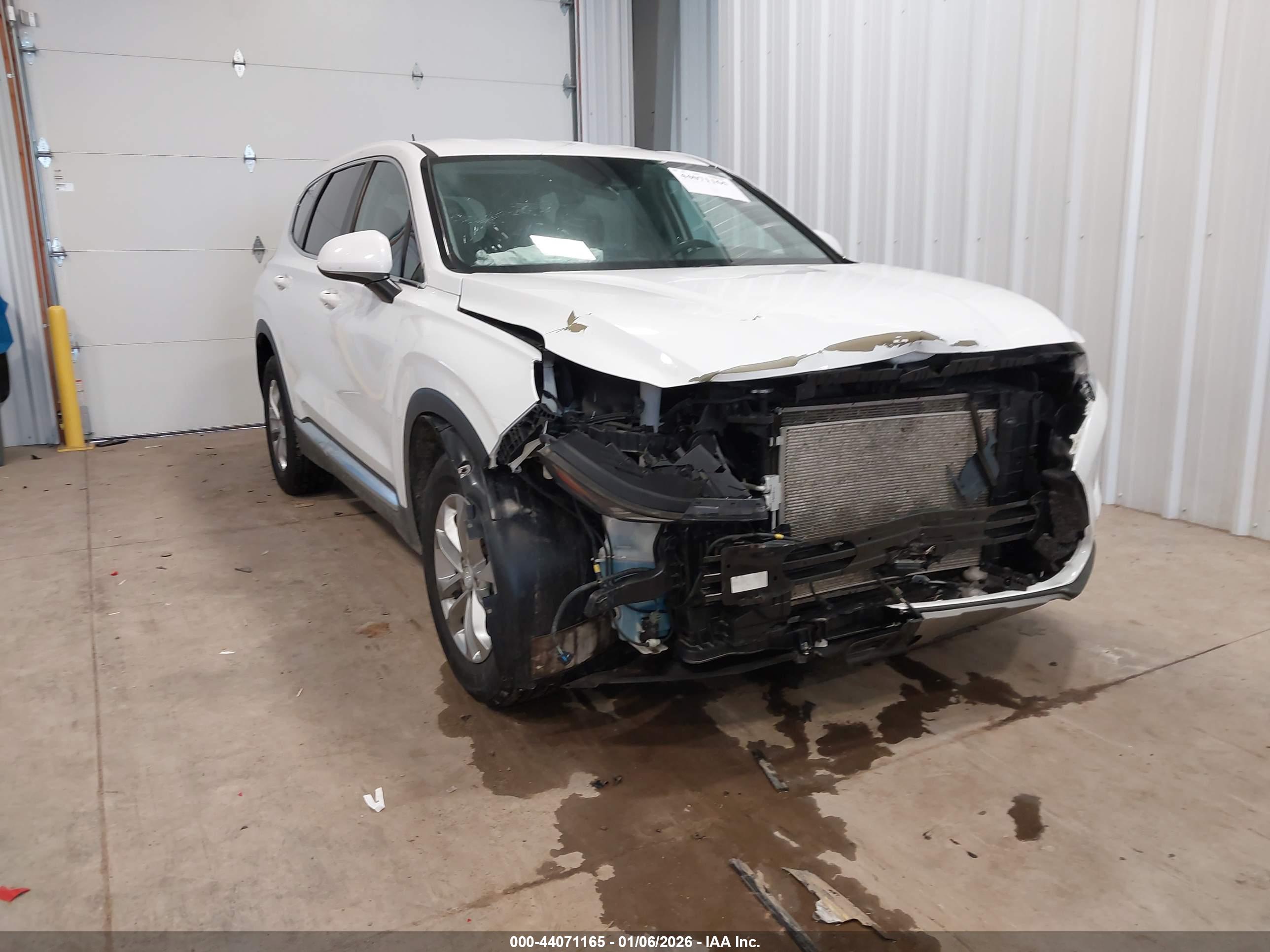 HYUNDAI SANTA image 6