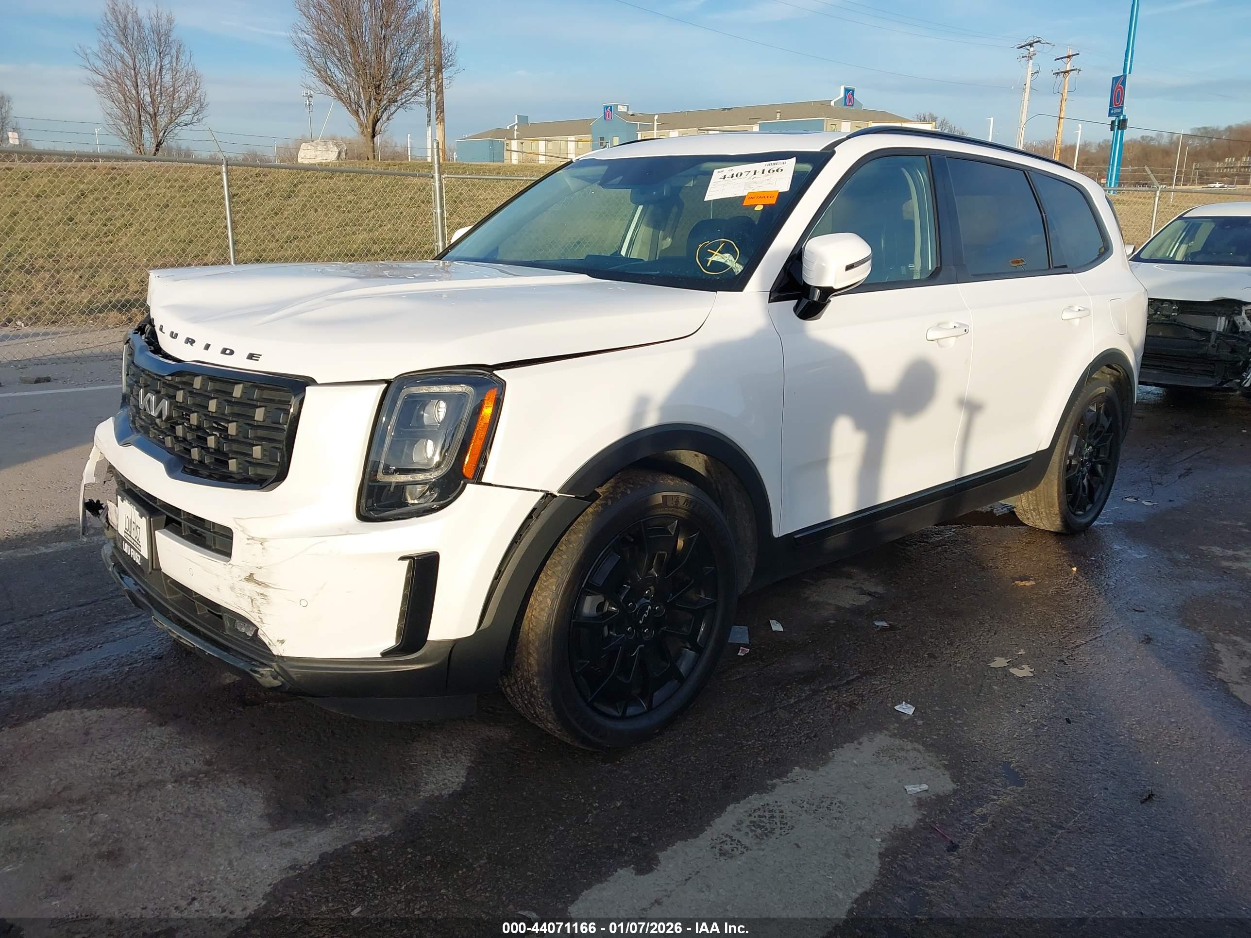 KIA TELLURIDE image 2