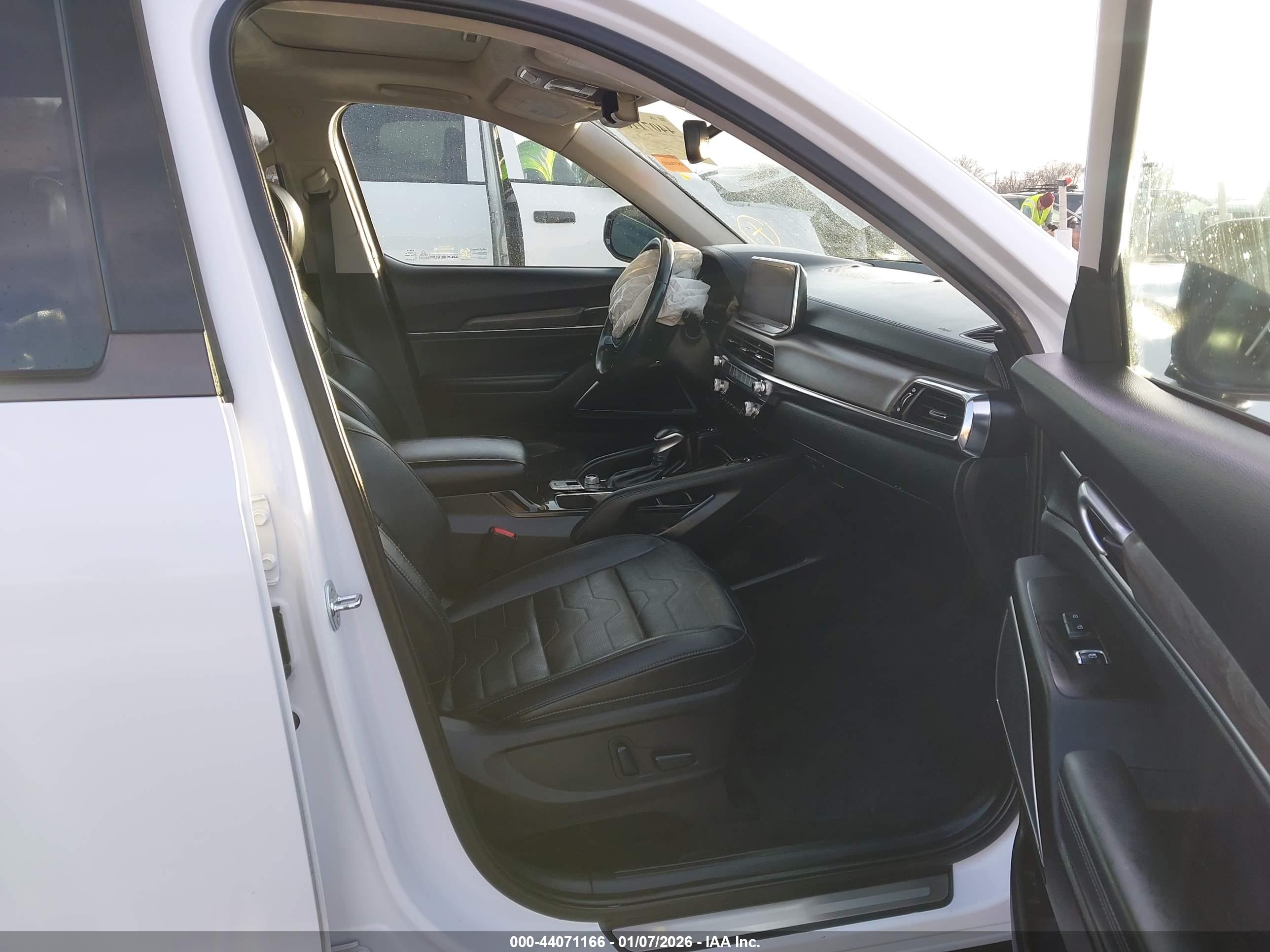 KIA TELLURIDE image 5