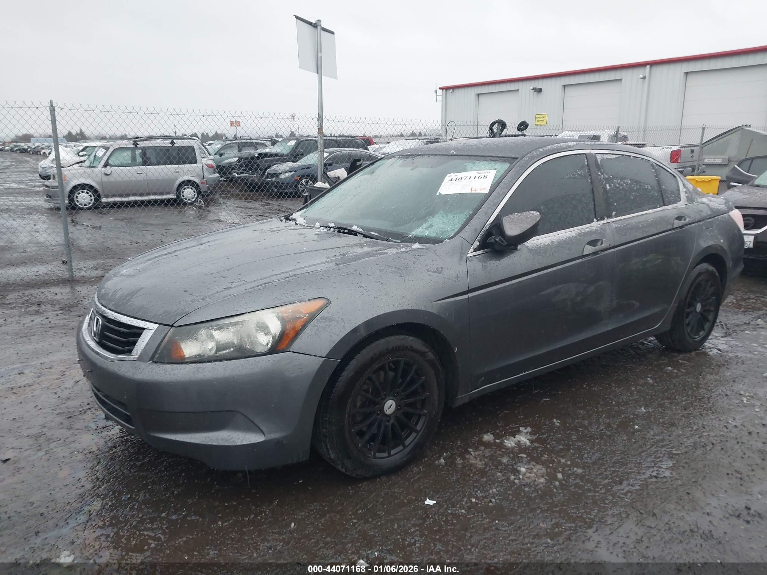 HONDA ACCORD image 2