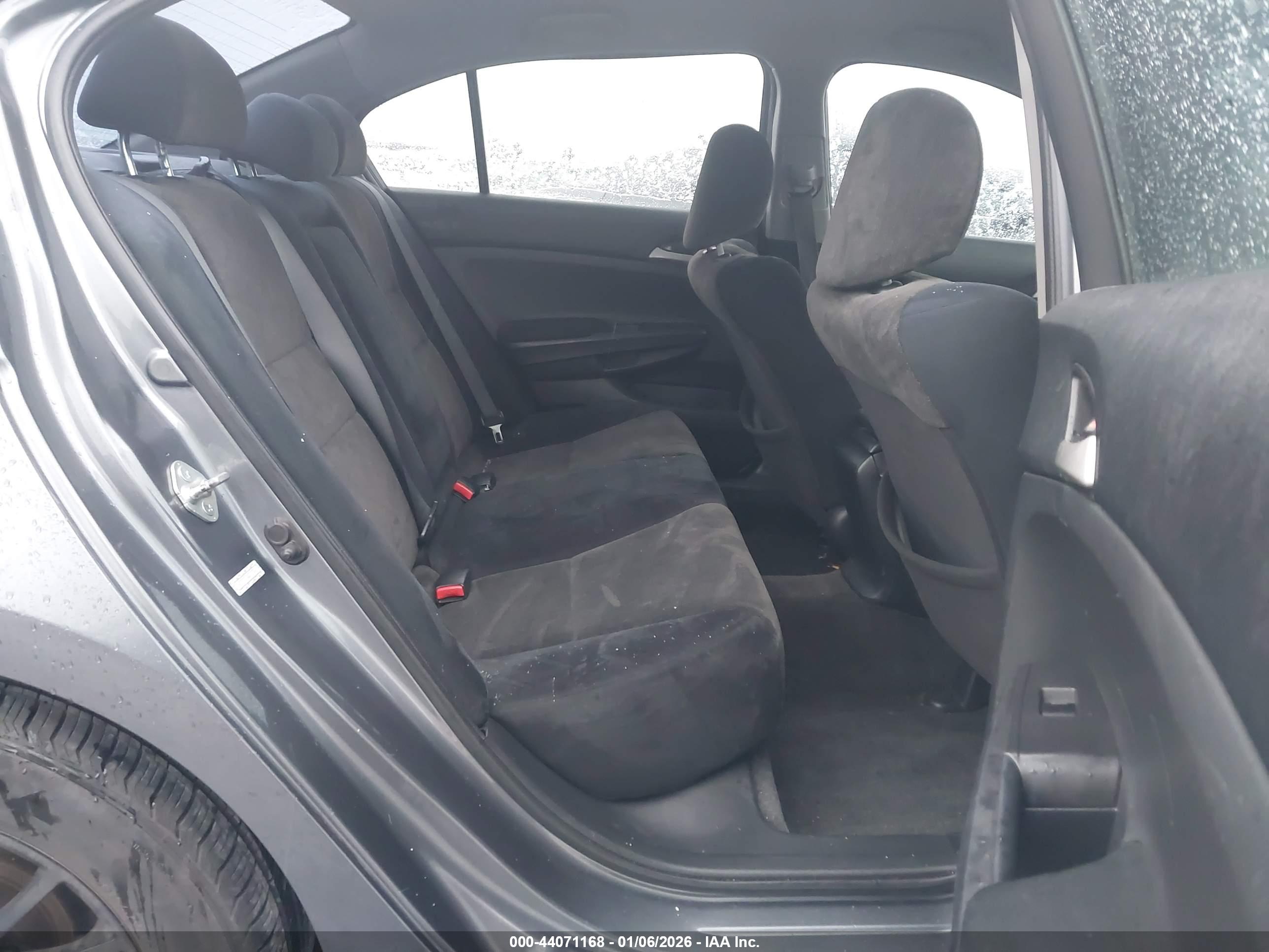 HONDA ACCORD image 8