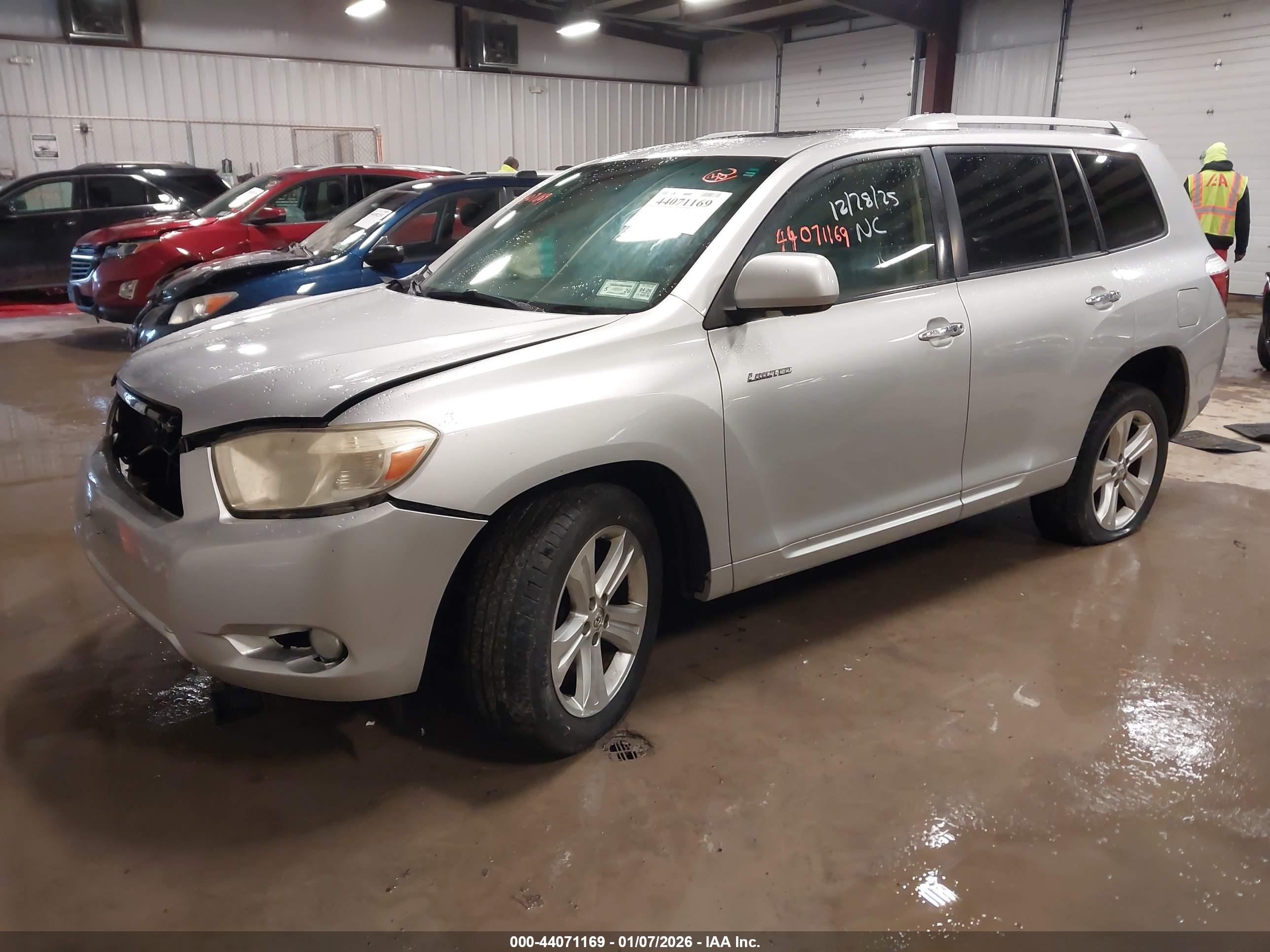 TOYOTA HIGHLANDER image 2