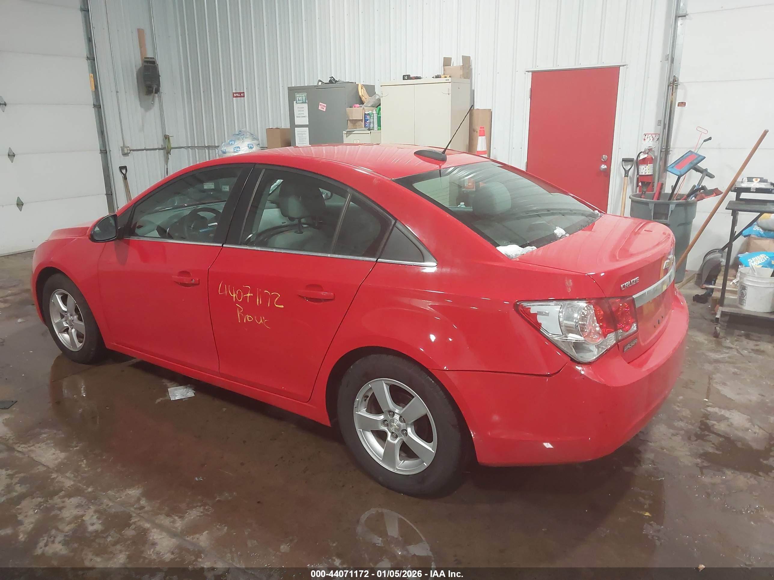CHEVROLET CRUZE image 3