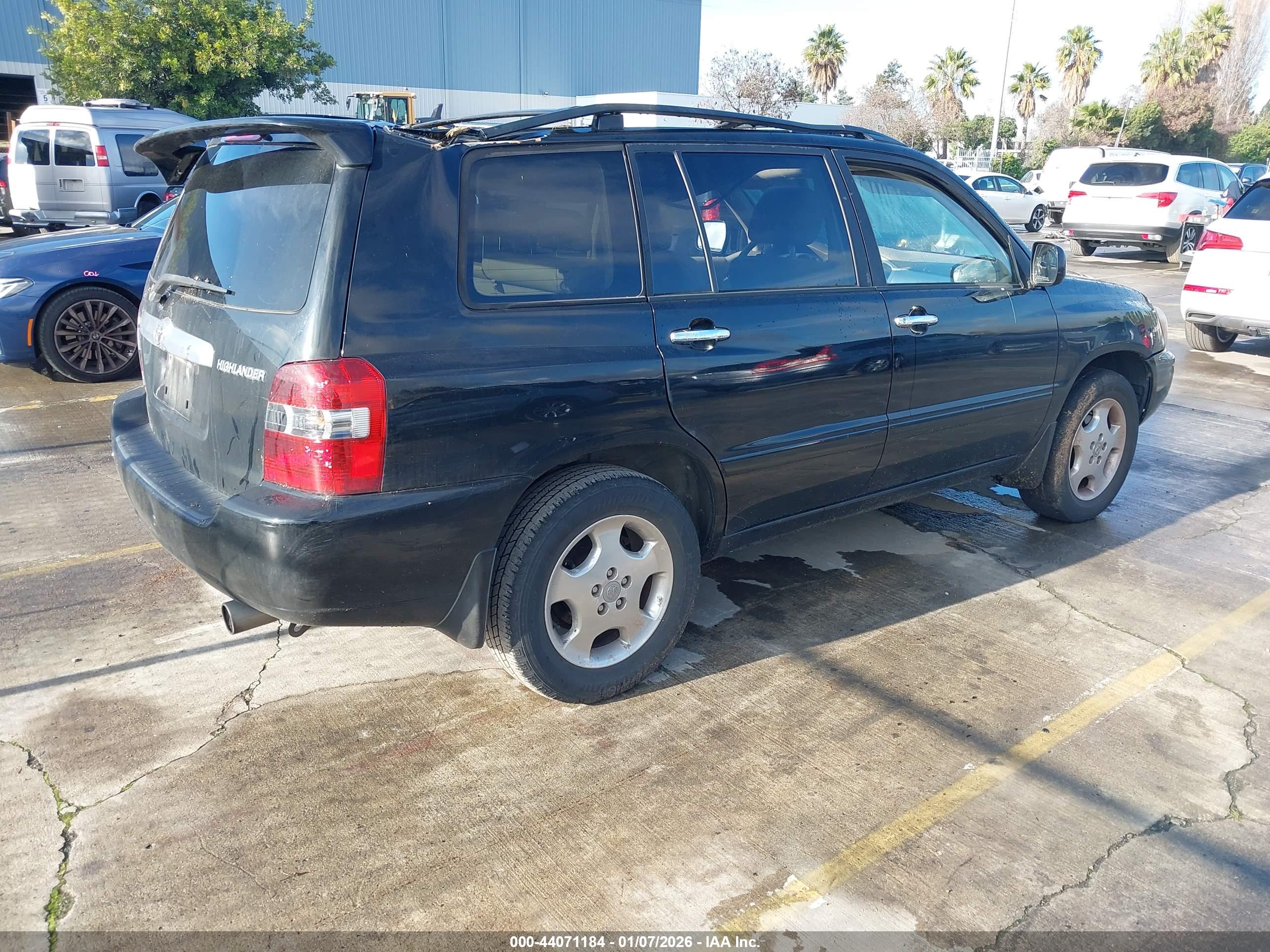 TOYOTA HIGHLANDER image 4