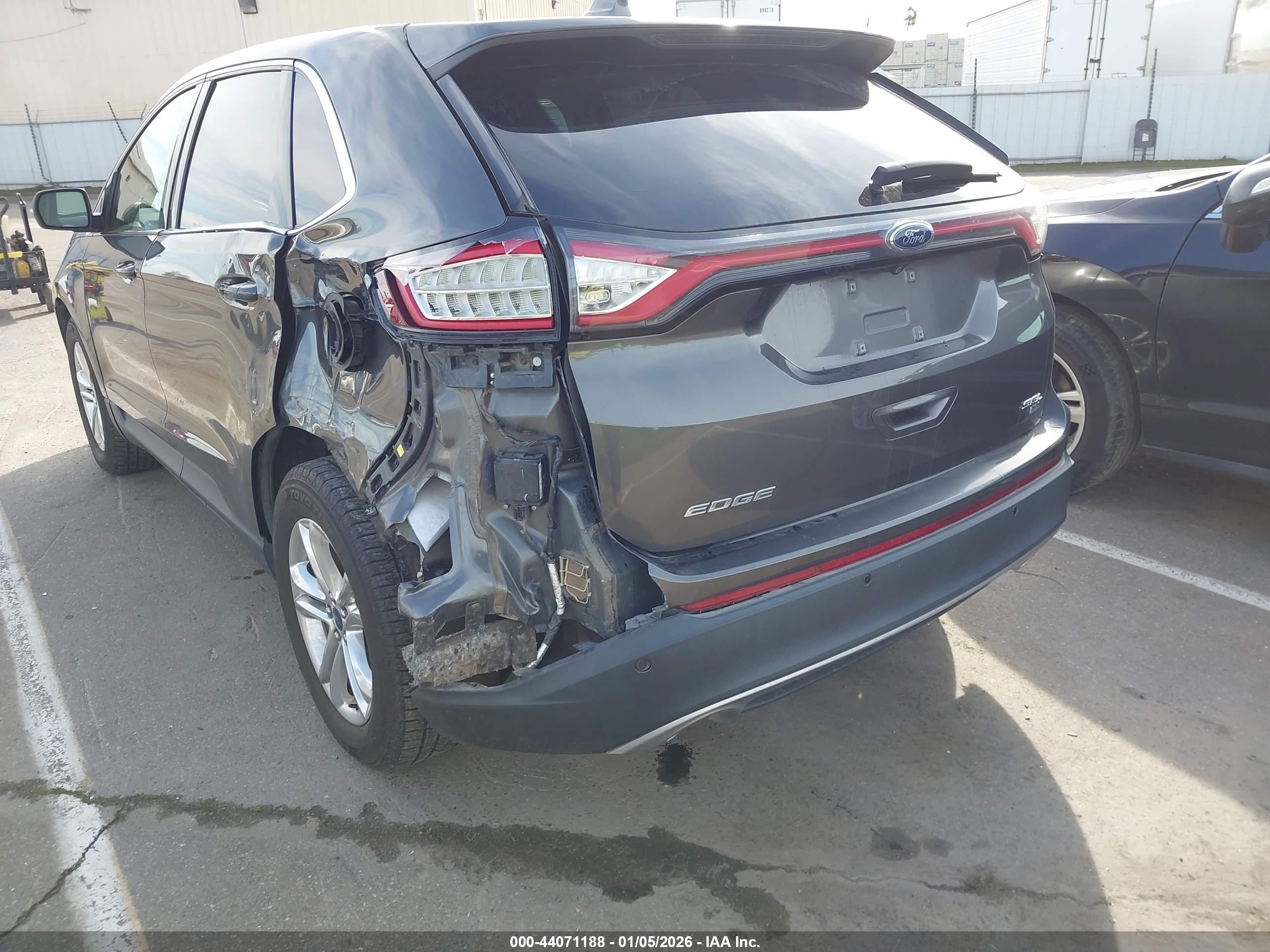 FORD EDGE image 6