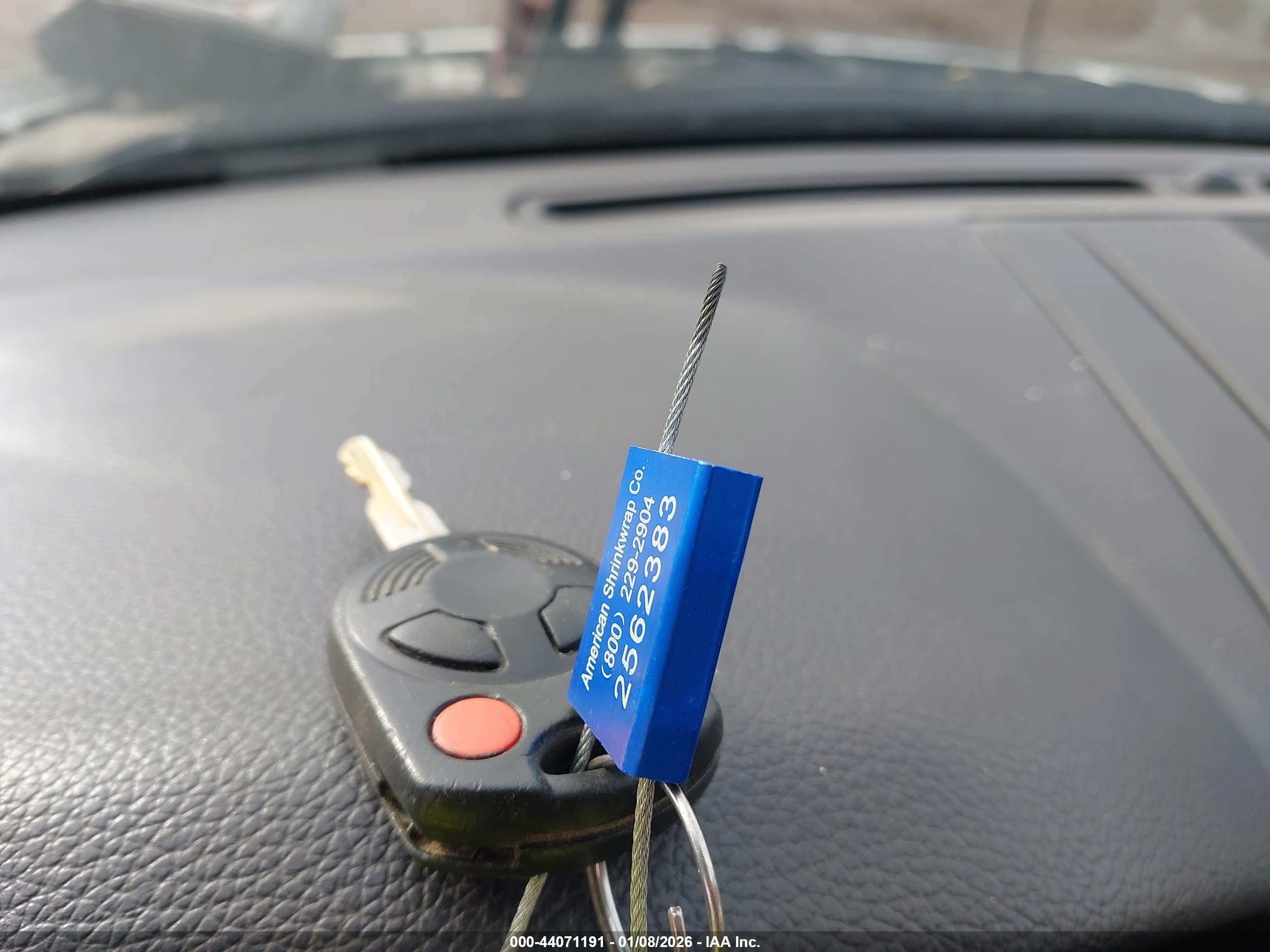 FORD FUSION image 11
