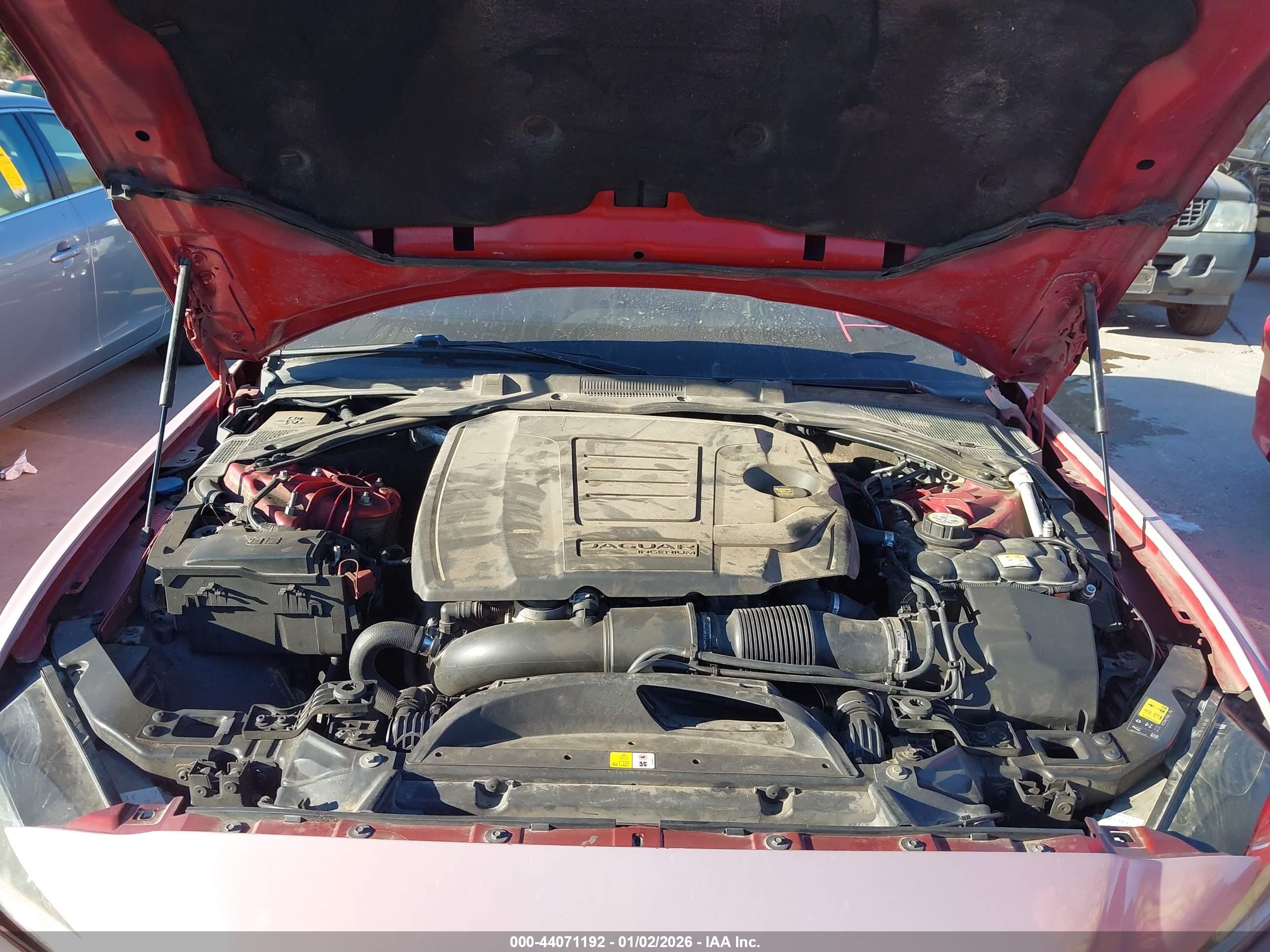 JAGUAR XE image 10