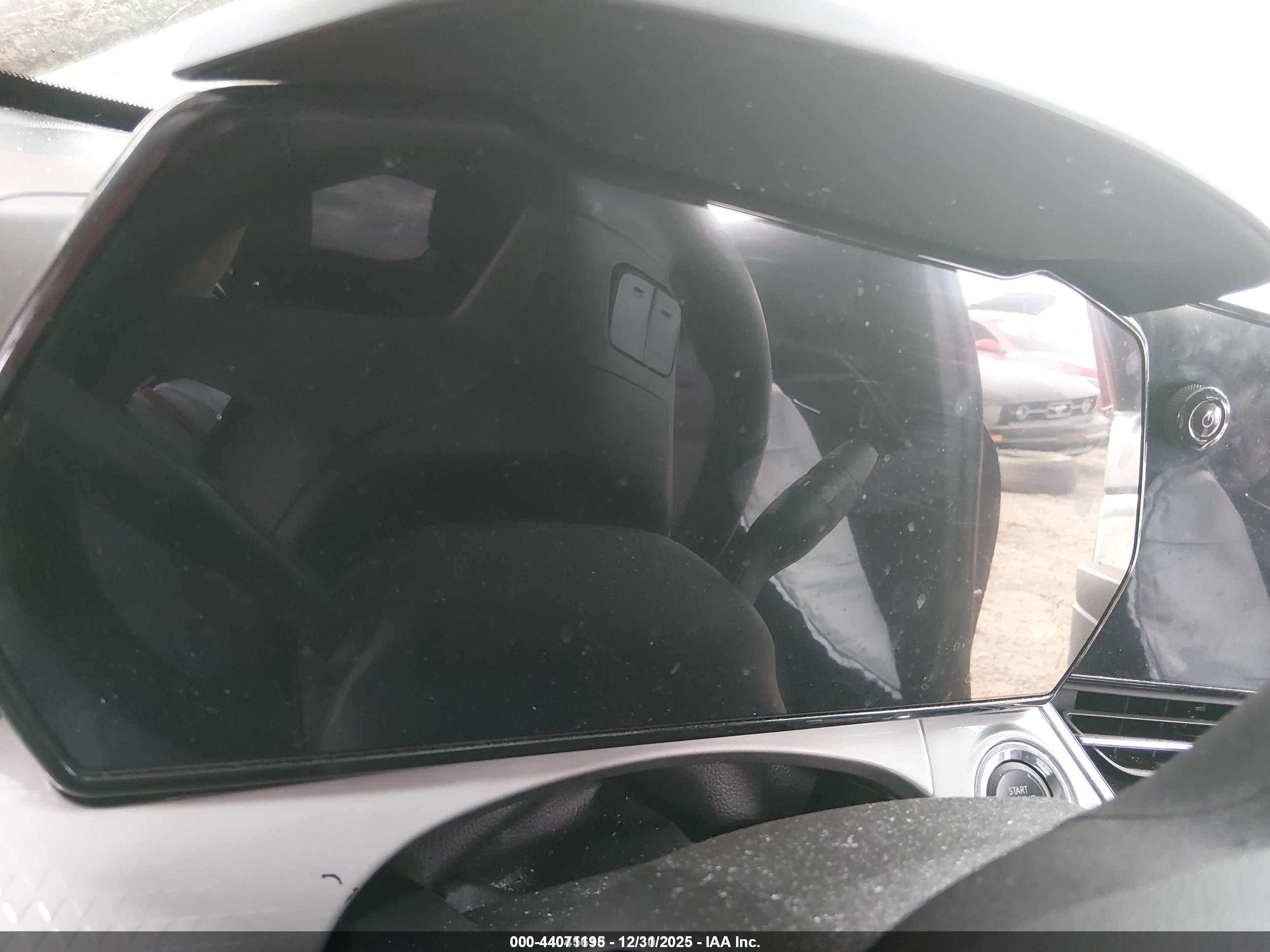 CHEVROLET TRAX image 7