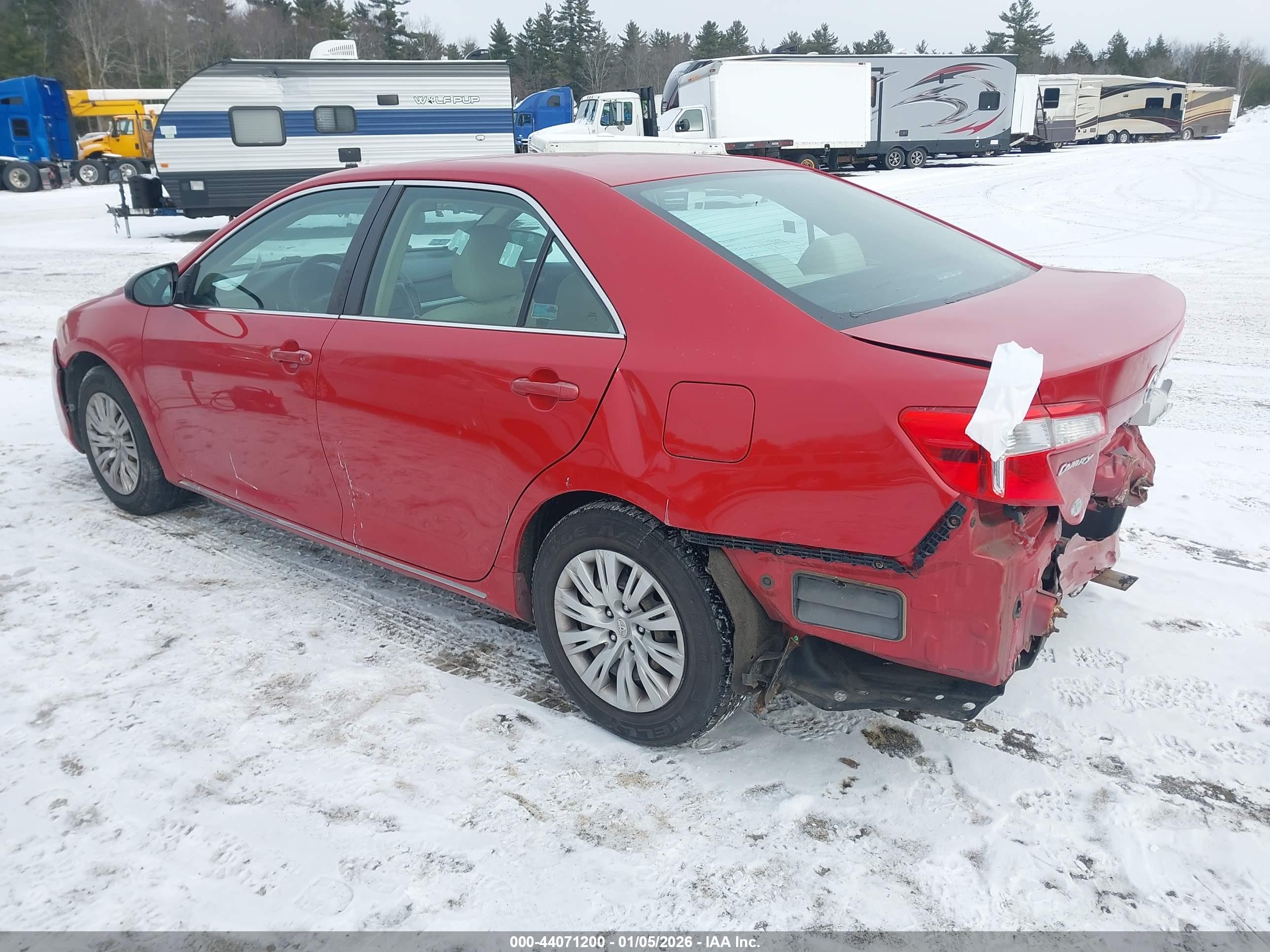 TOYOTA CAMRY image 3