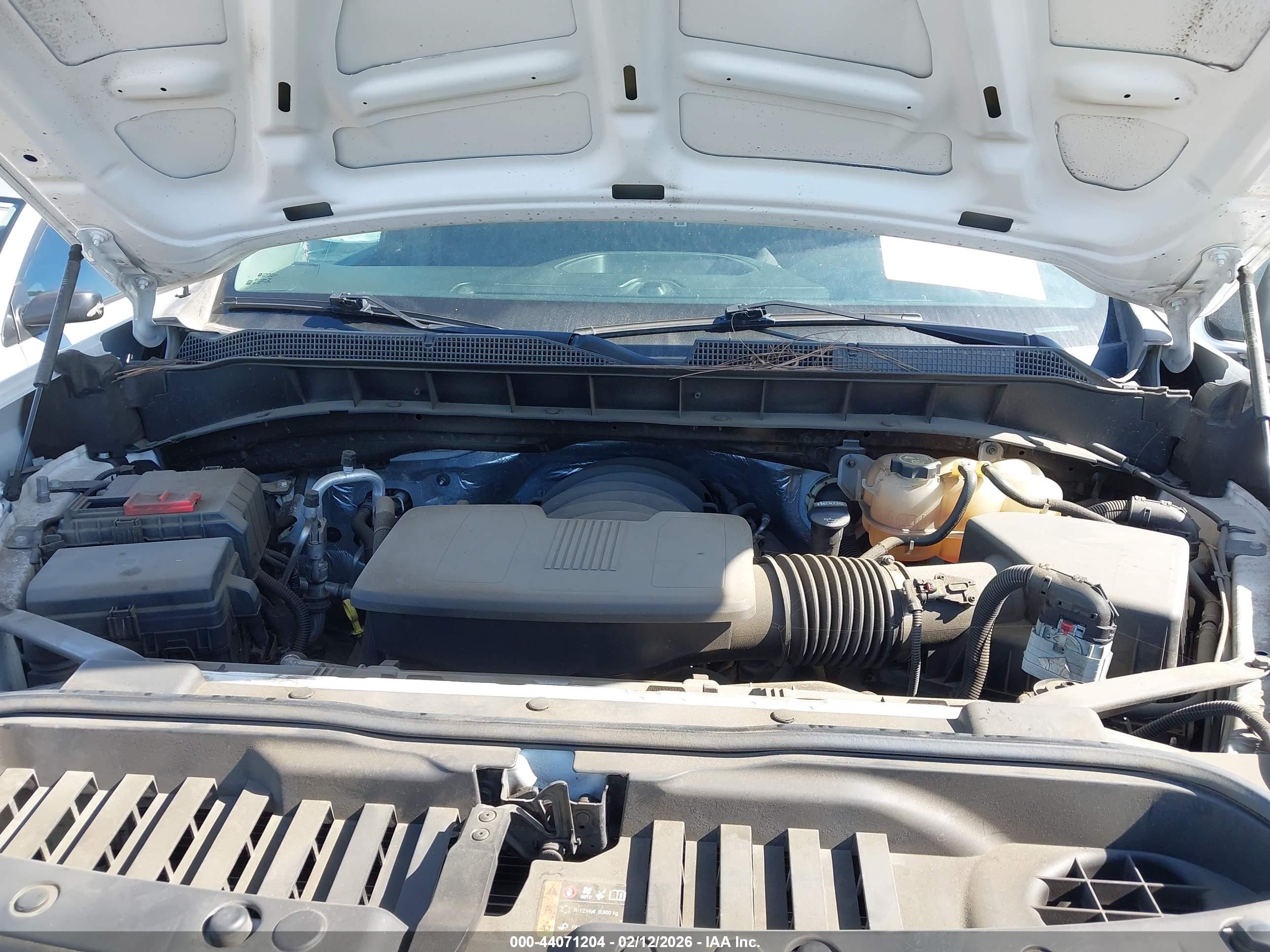 CHEVROLET SILVERADO image 10