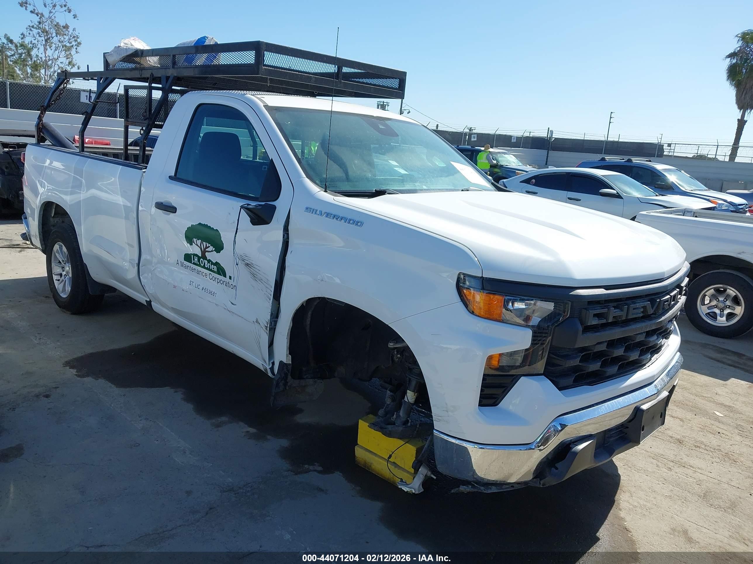 CHEVROLET SILVERADO image 6