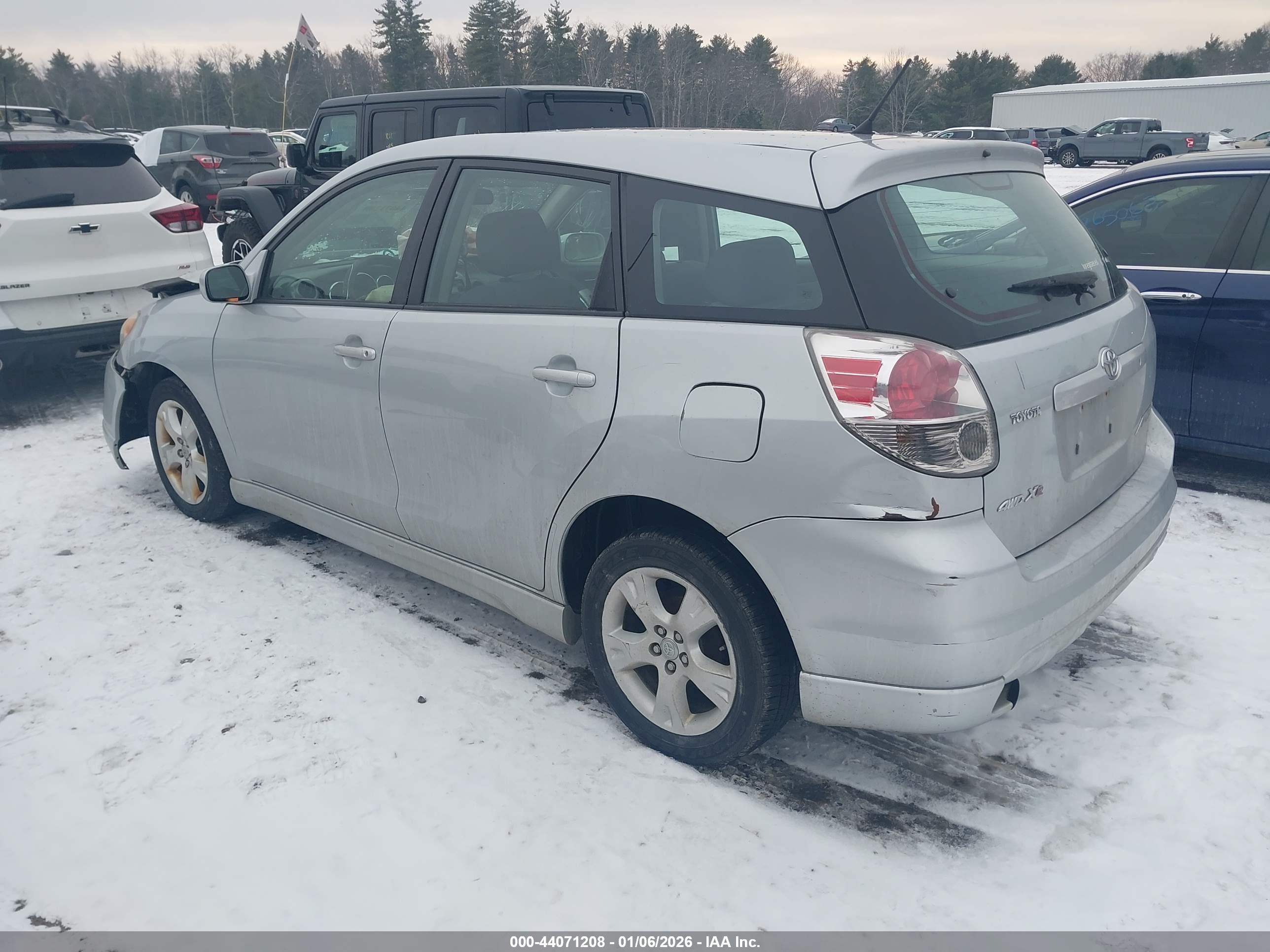 TOYOTA MATRIX image 3