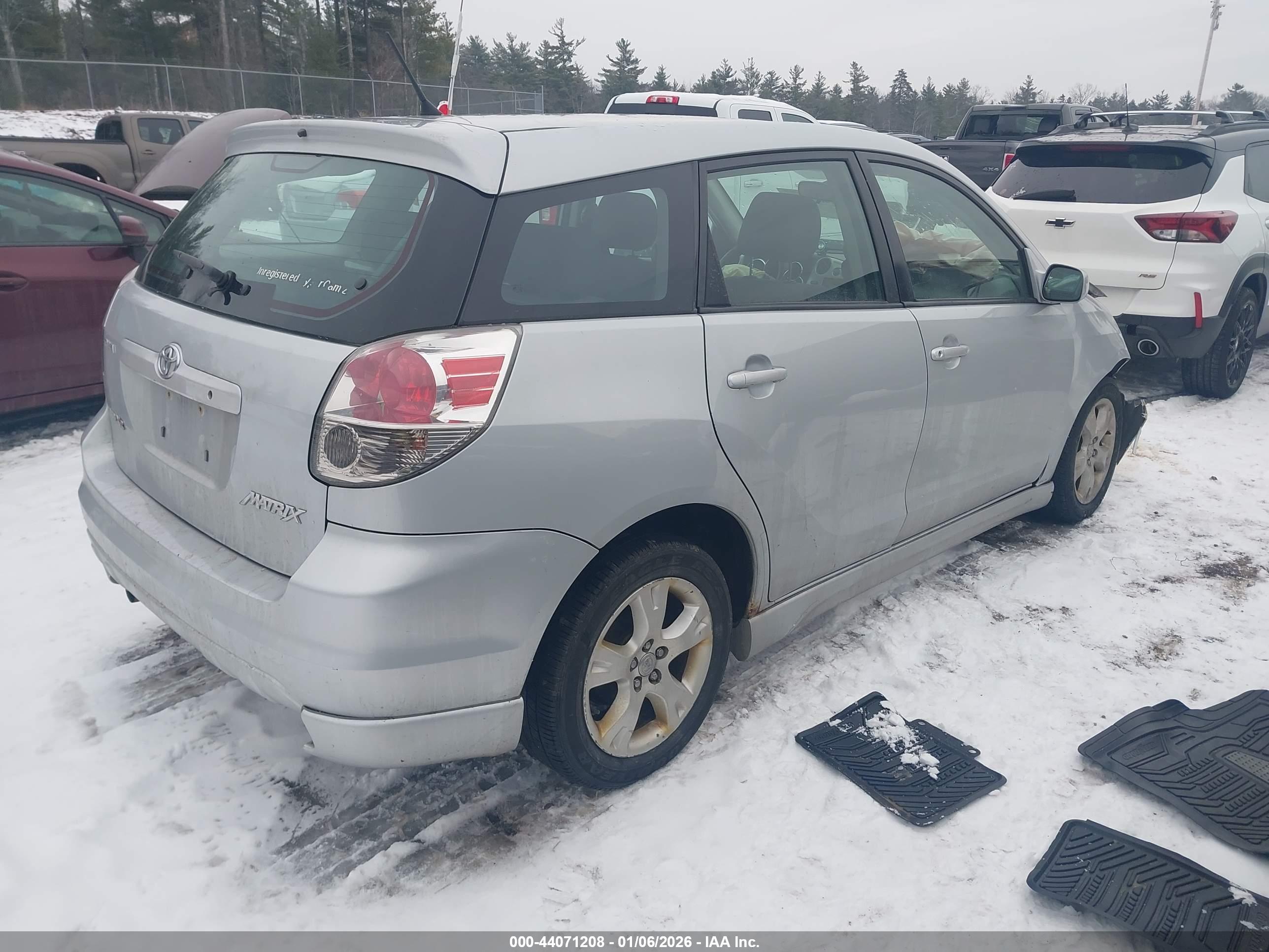 TOYOTA MATRIX image 4