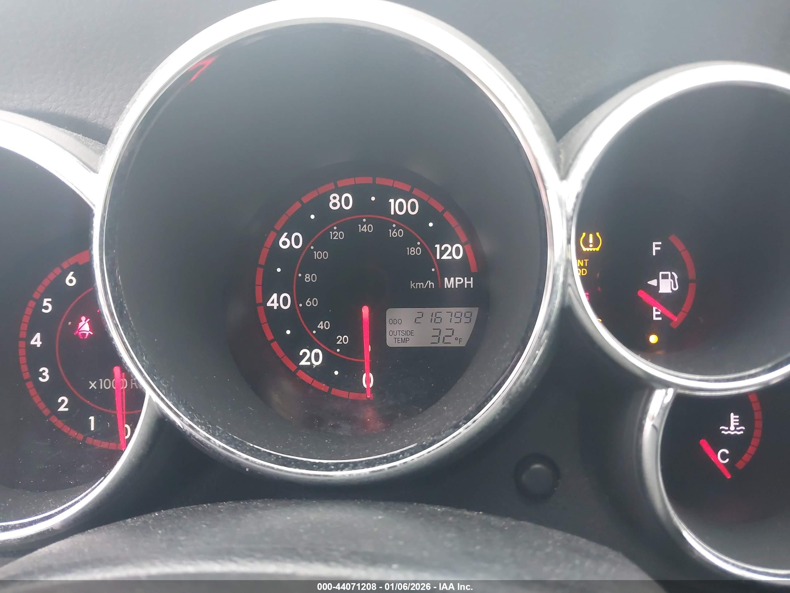 TOYOTA MATRIX image 7