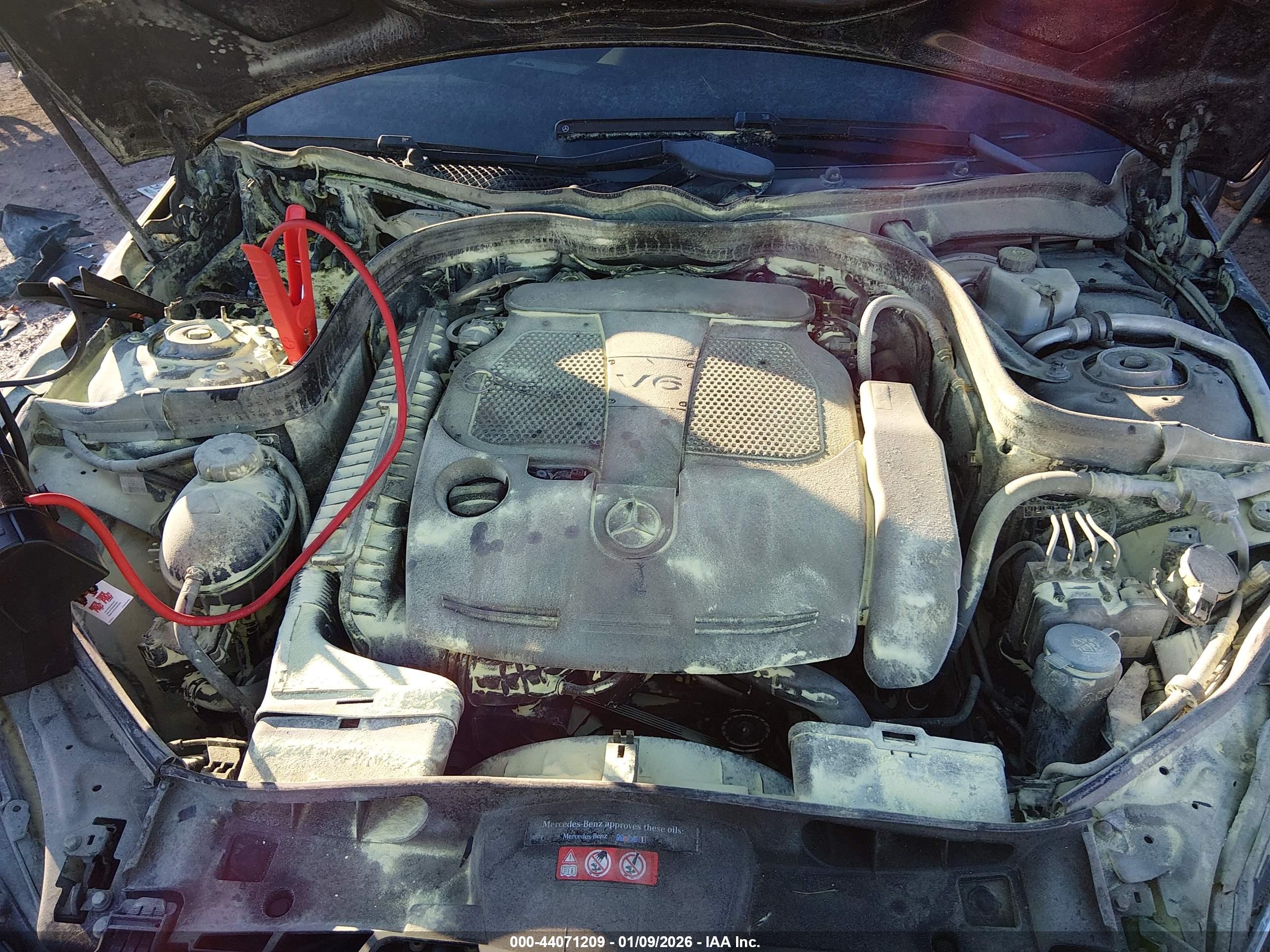 MERCEDES-BENZ E image 10