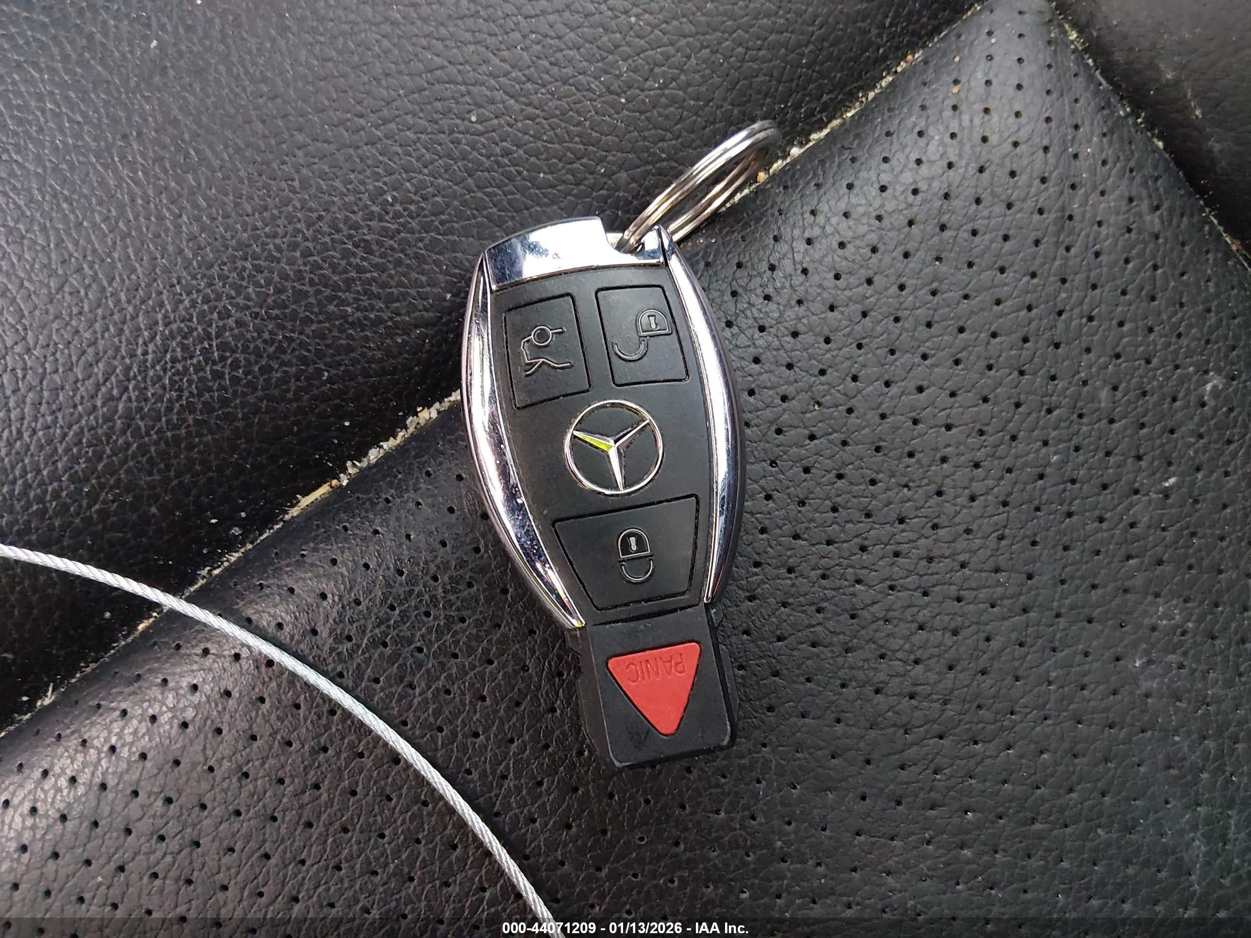 MERCEDES-BENZ E image 11