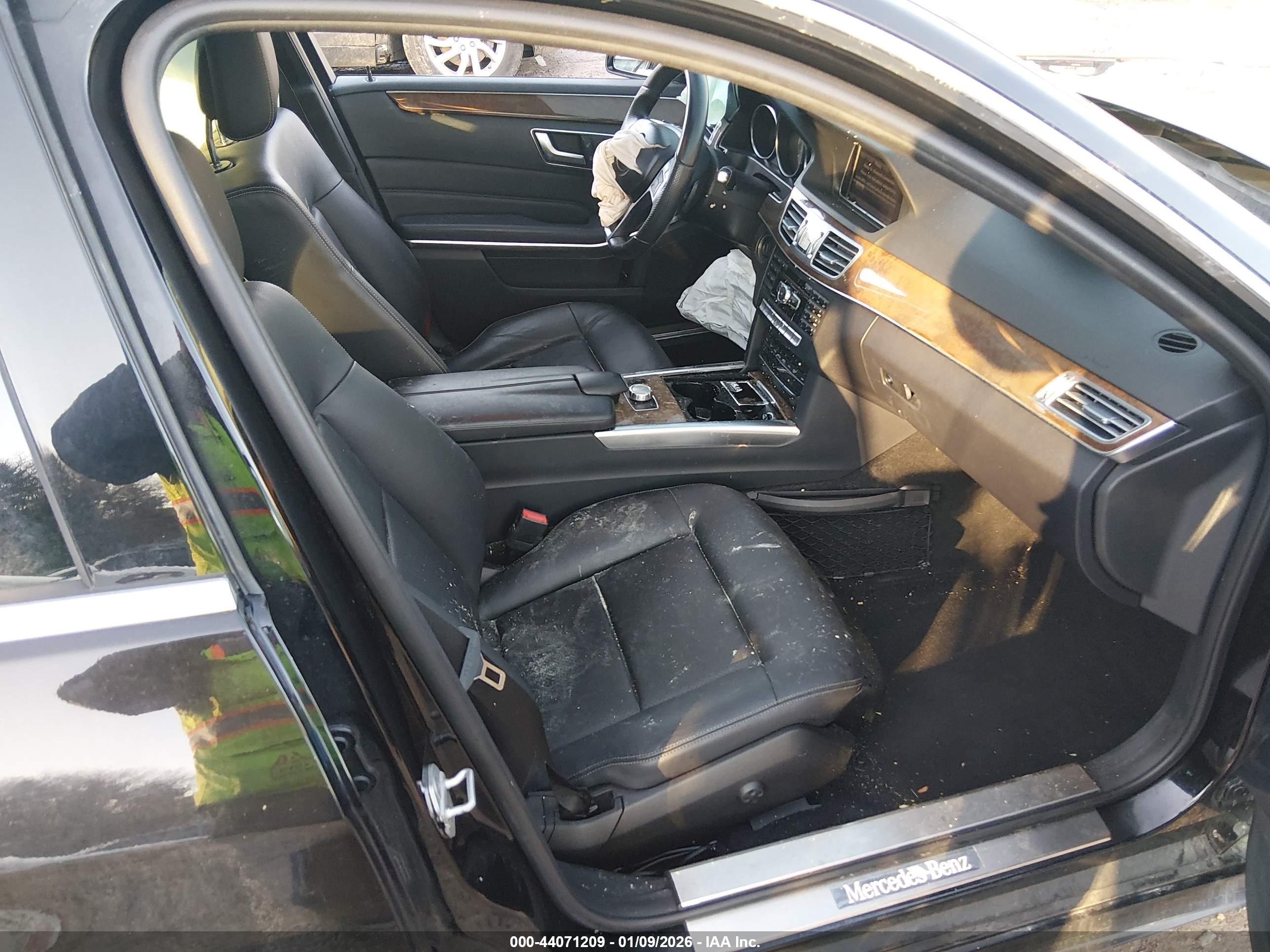 MERCEDES-BENZ E image 5