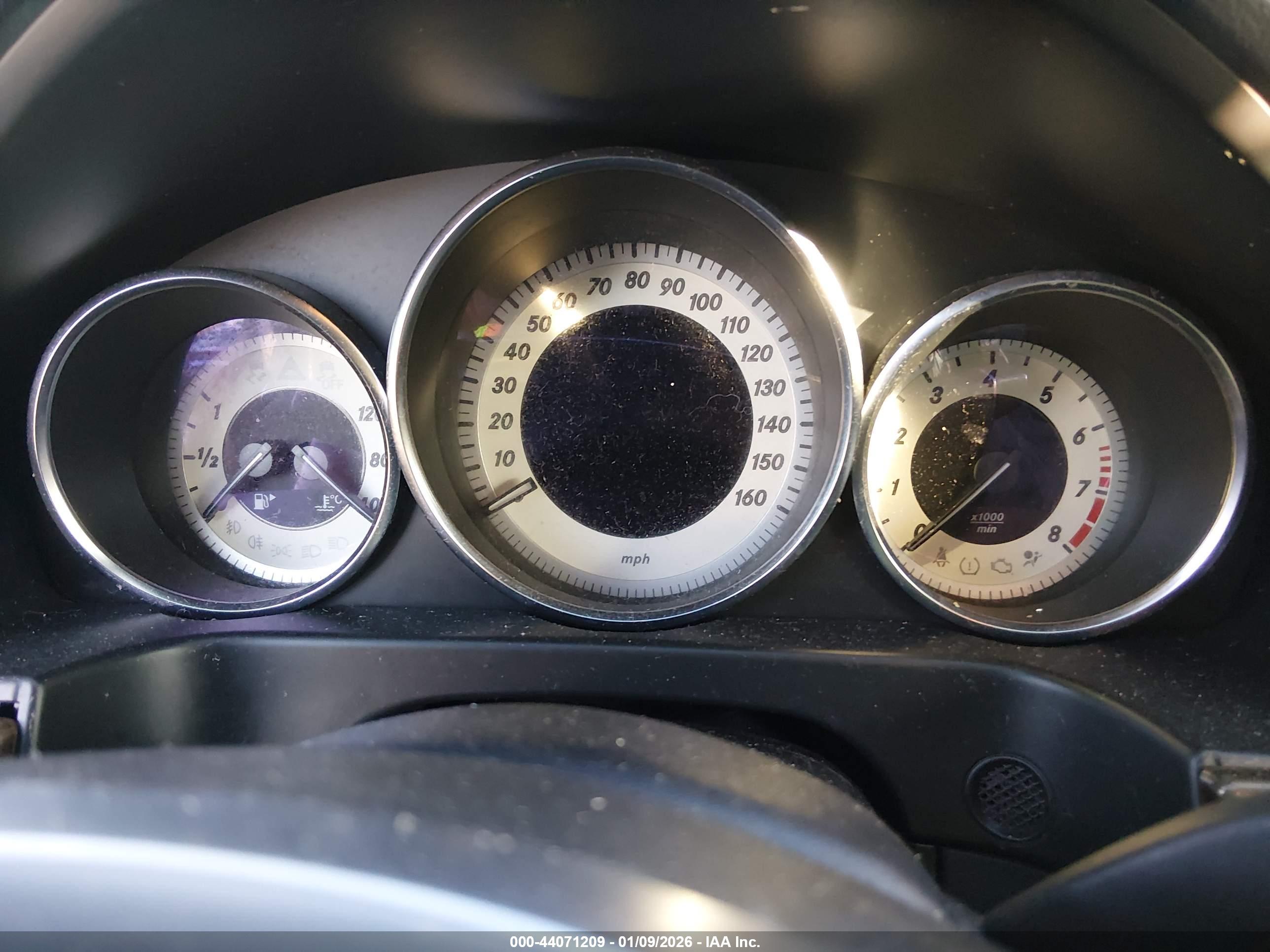 MERCEDES-BENZ E image 7