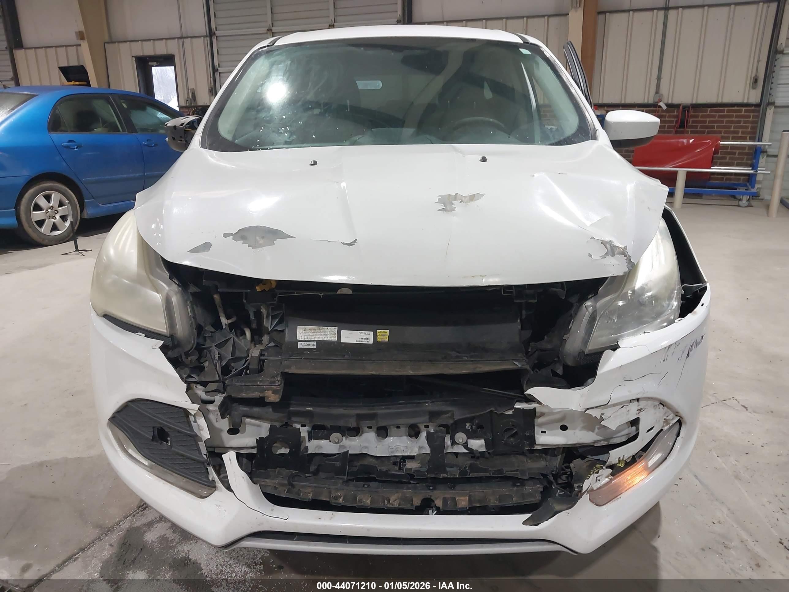 FORD ESCAPE image 6