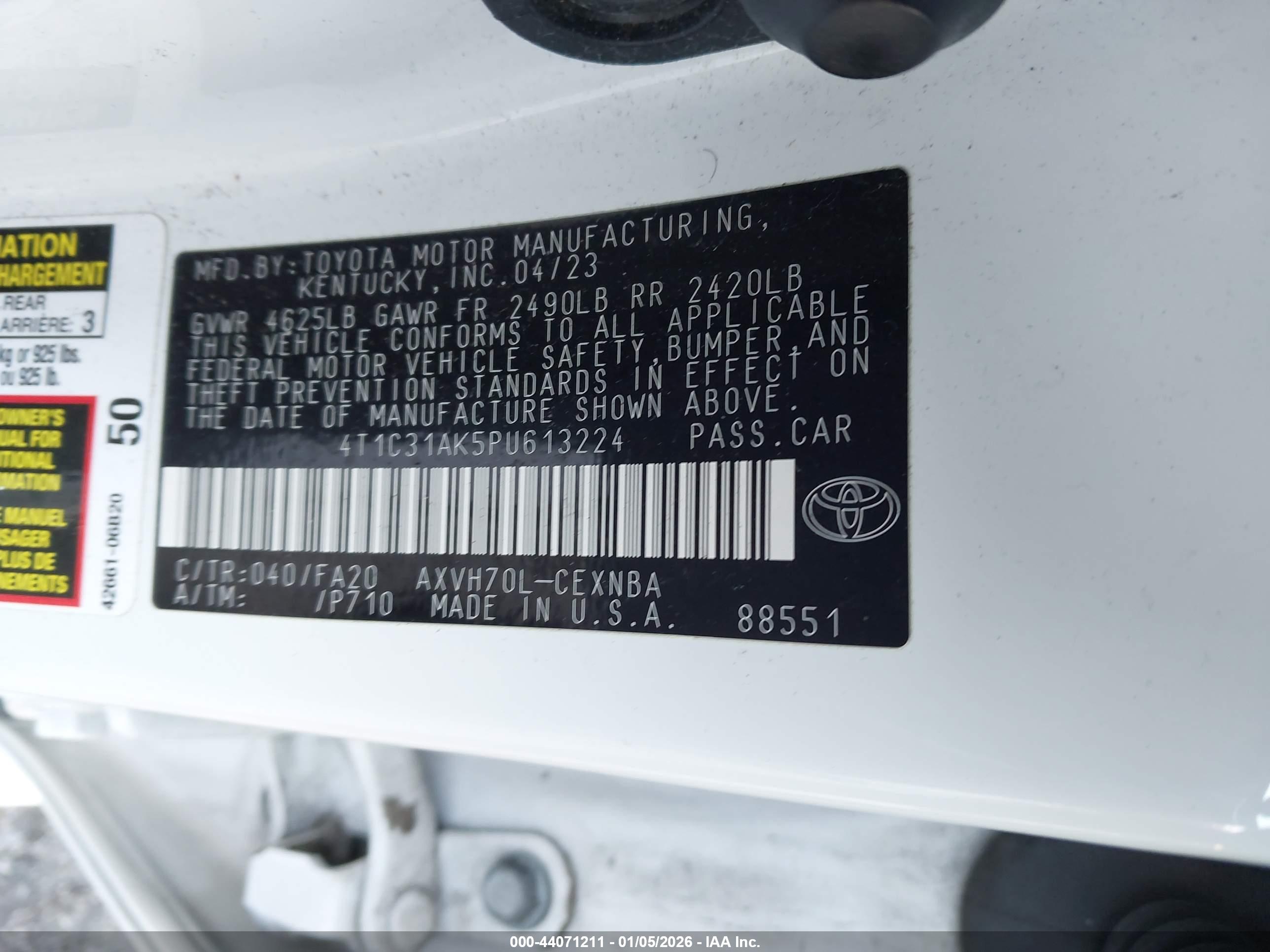 TOYOTA CAMRY image 9