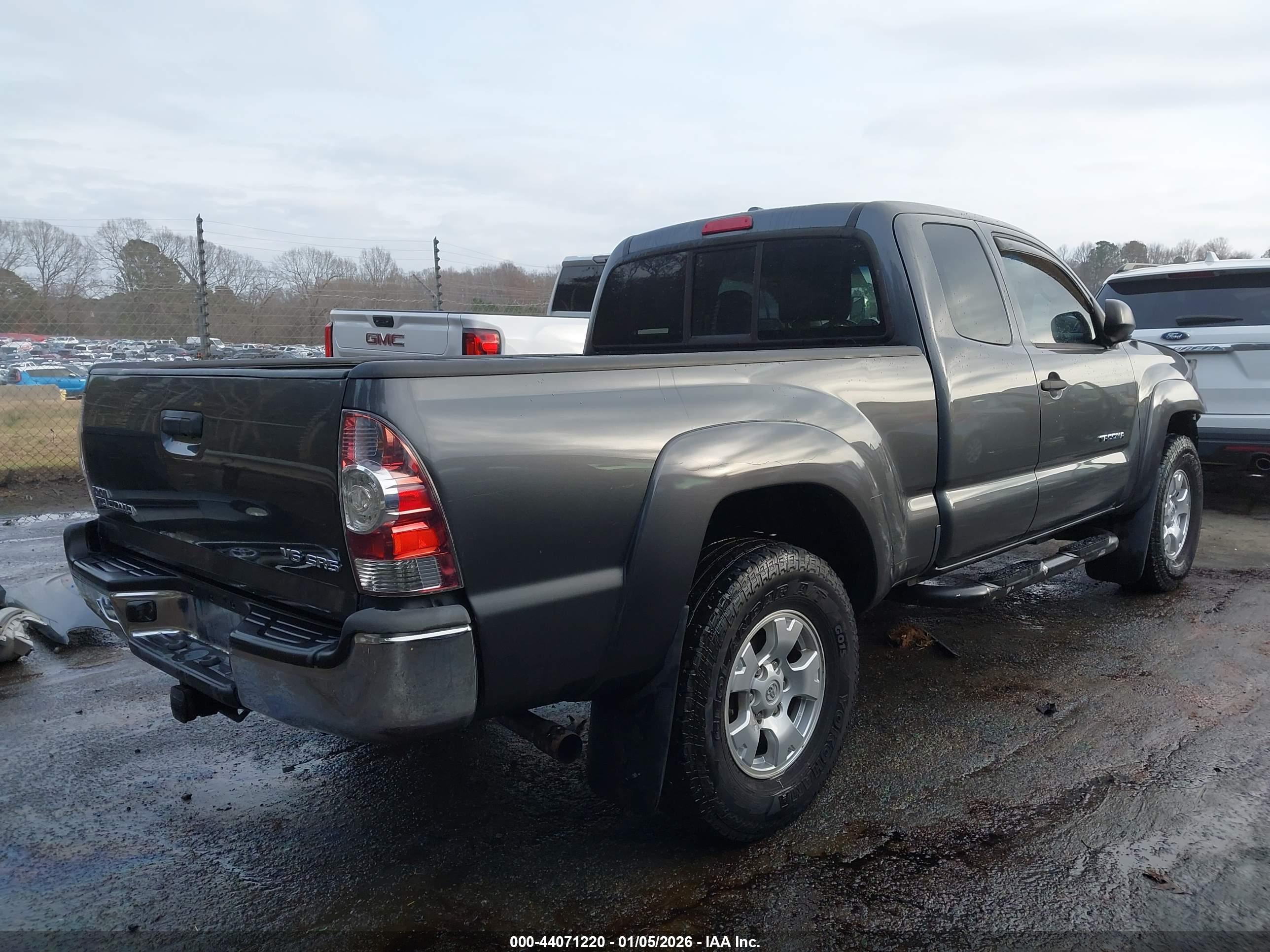TOYOTA TACOMA image 4