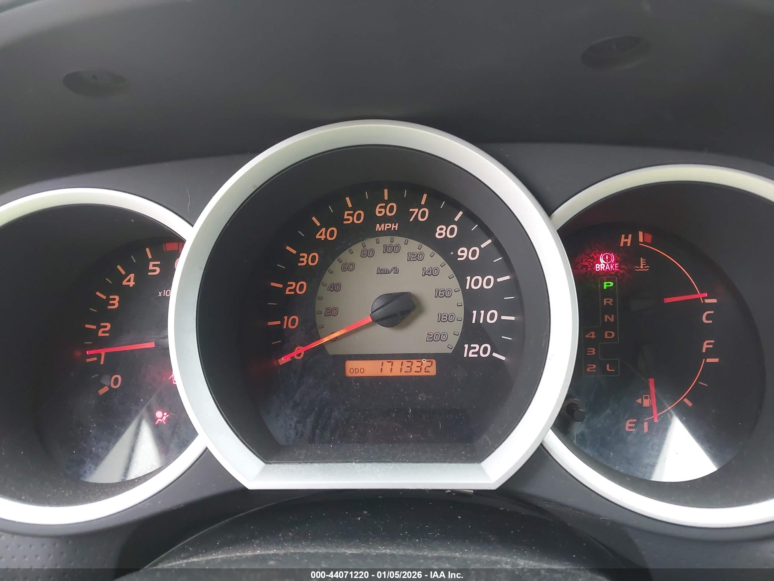 TOYOTA TACOMA image 7