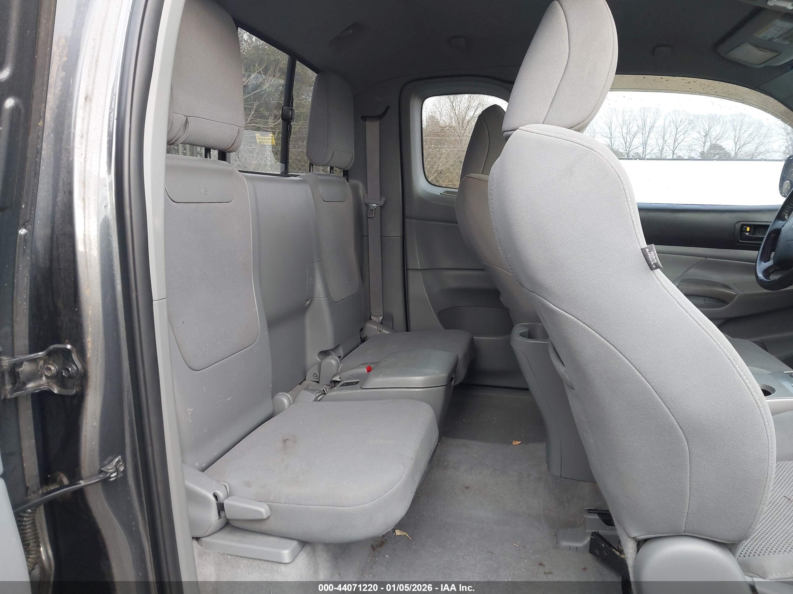 TOYOTA TACOMA image 8