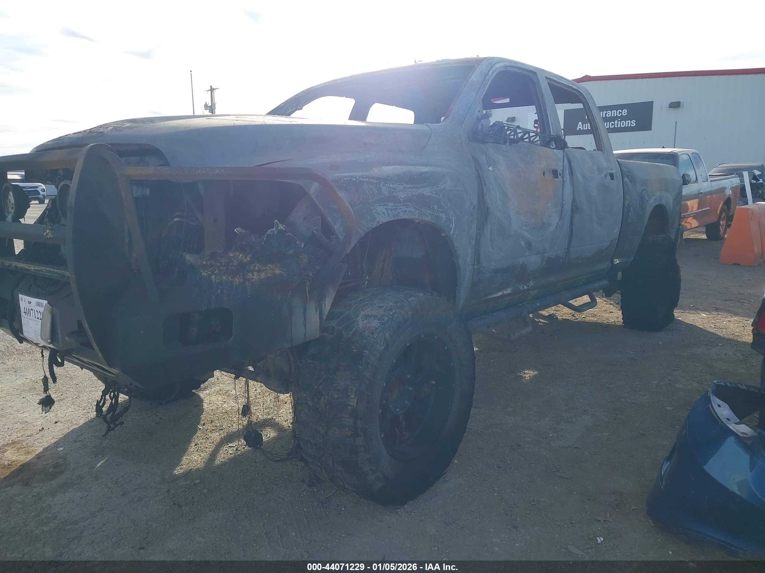 RAM 2500 image 2