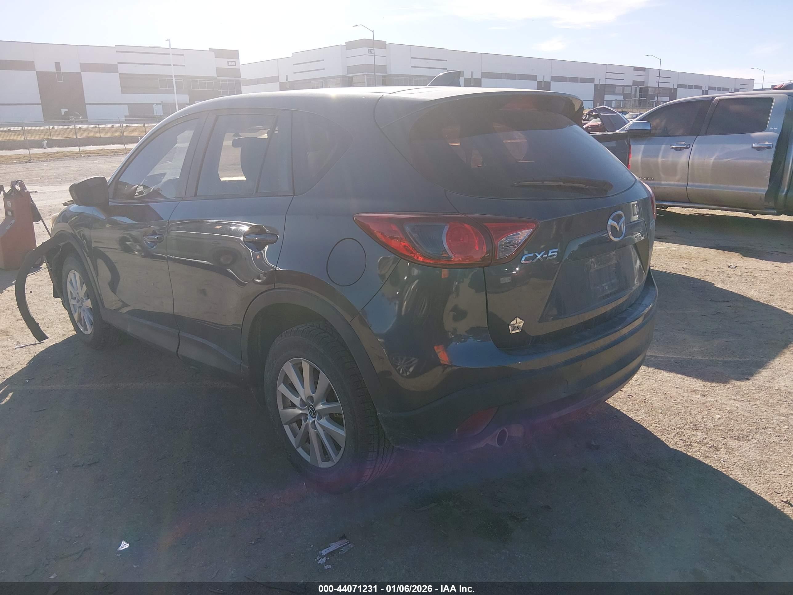 MAZDA CX-5 image 3